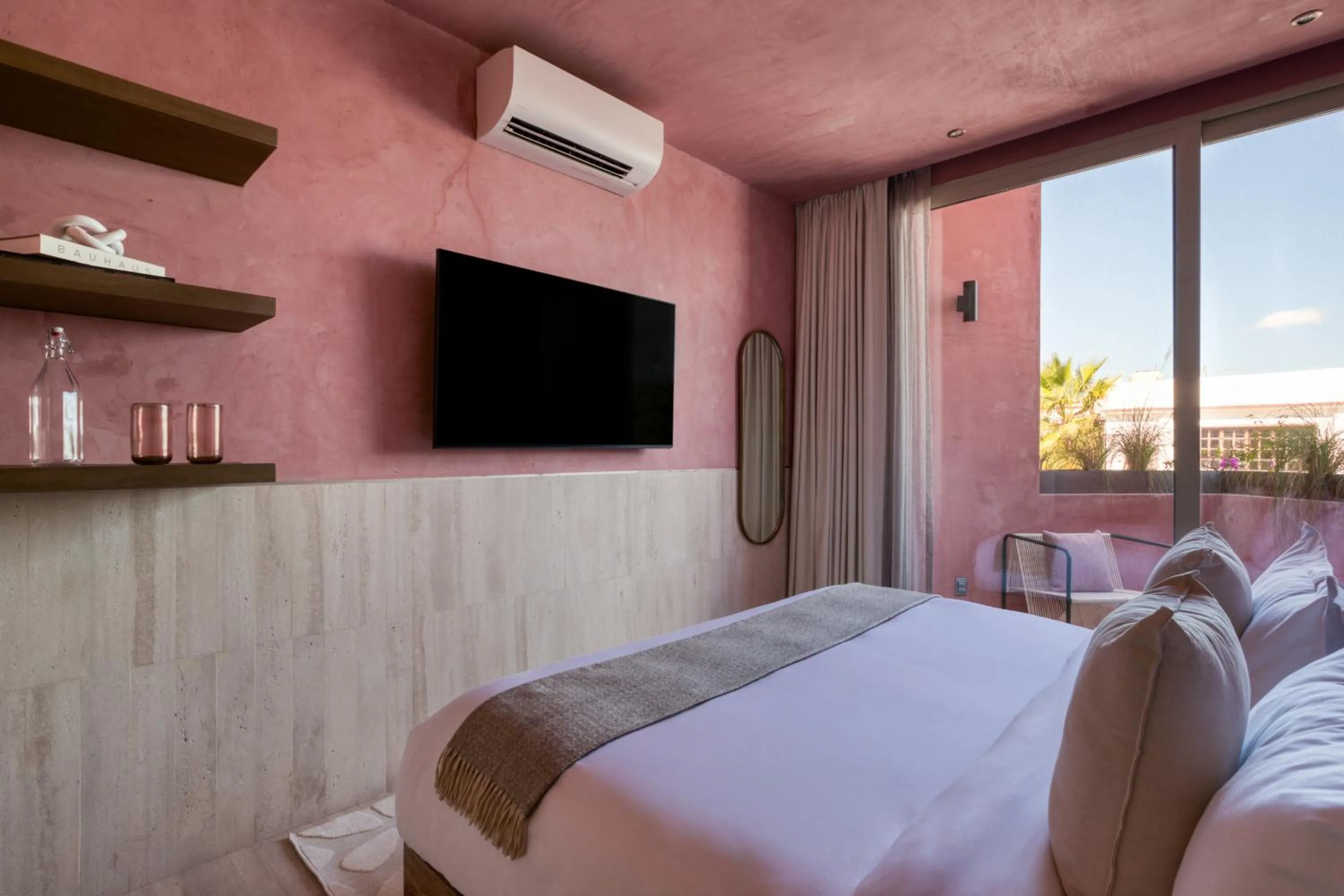 Bed in Laiva Hotel San Jose by Tasman