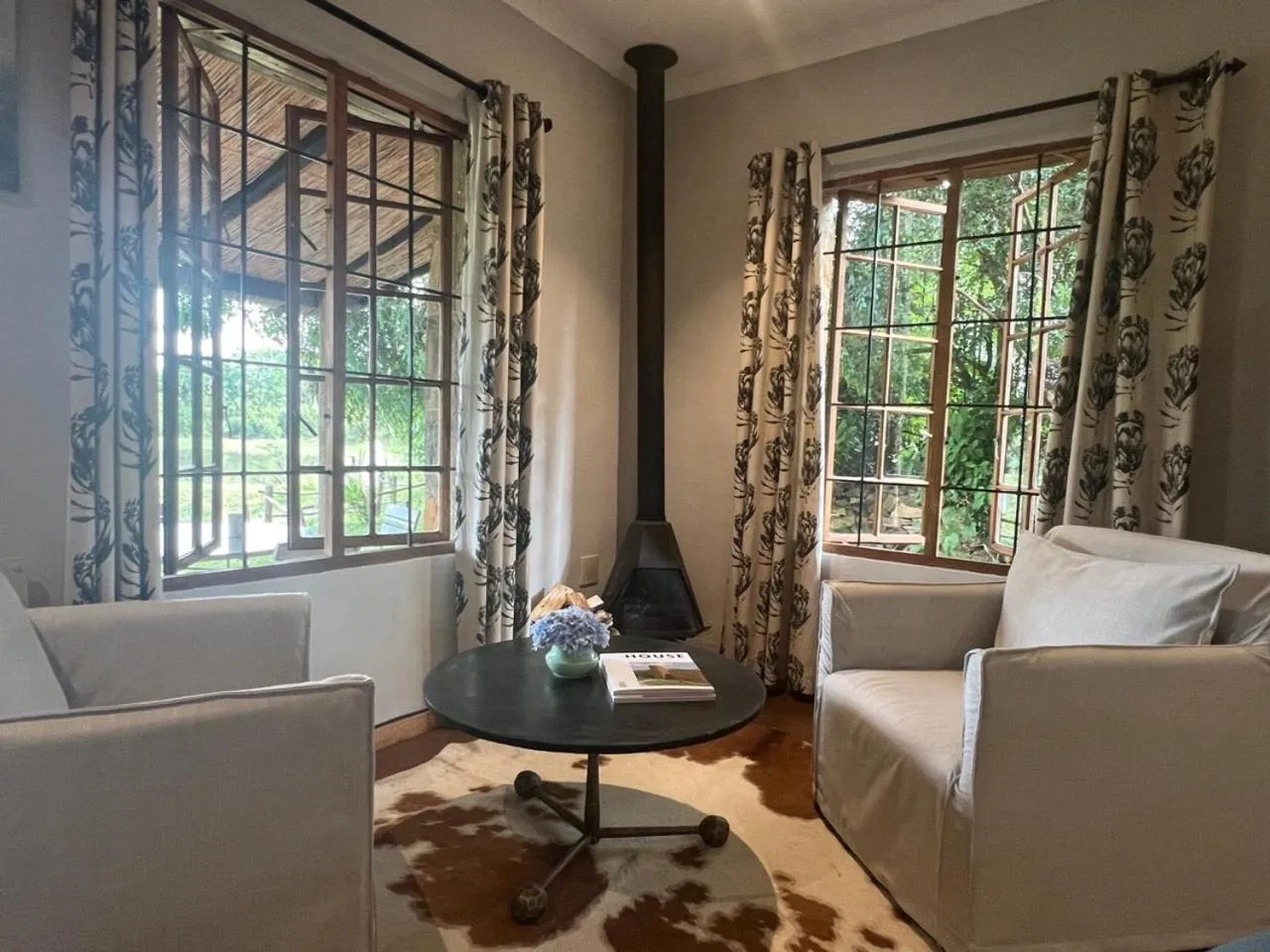 Living room in Wyford Farm