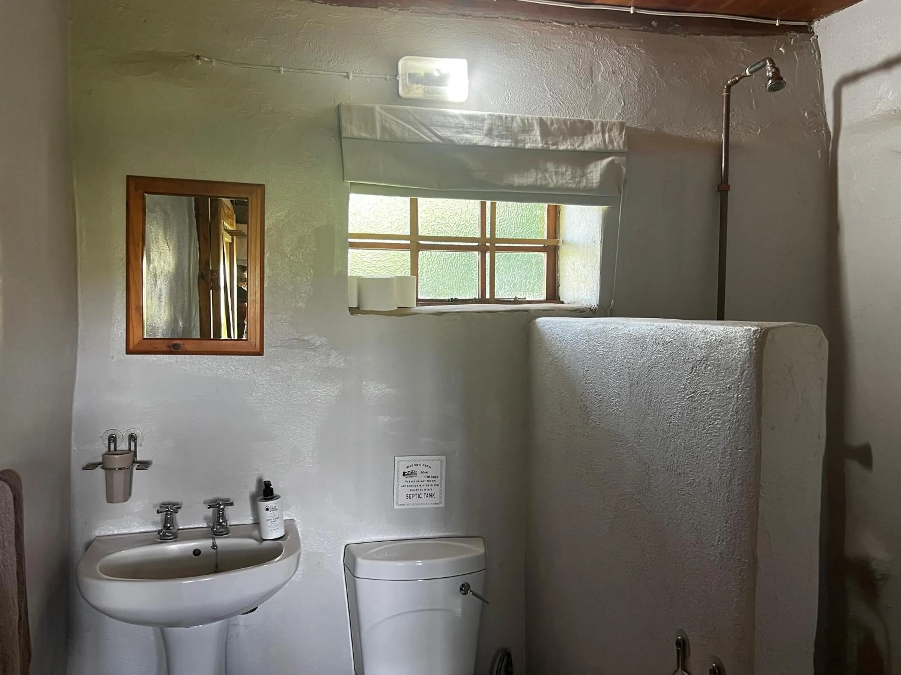 Shower in Wyford Farm