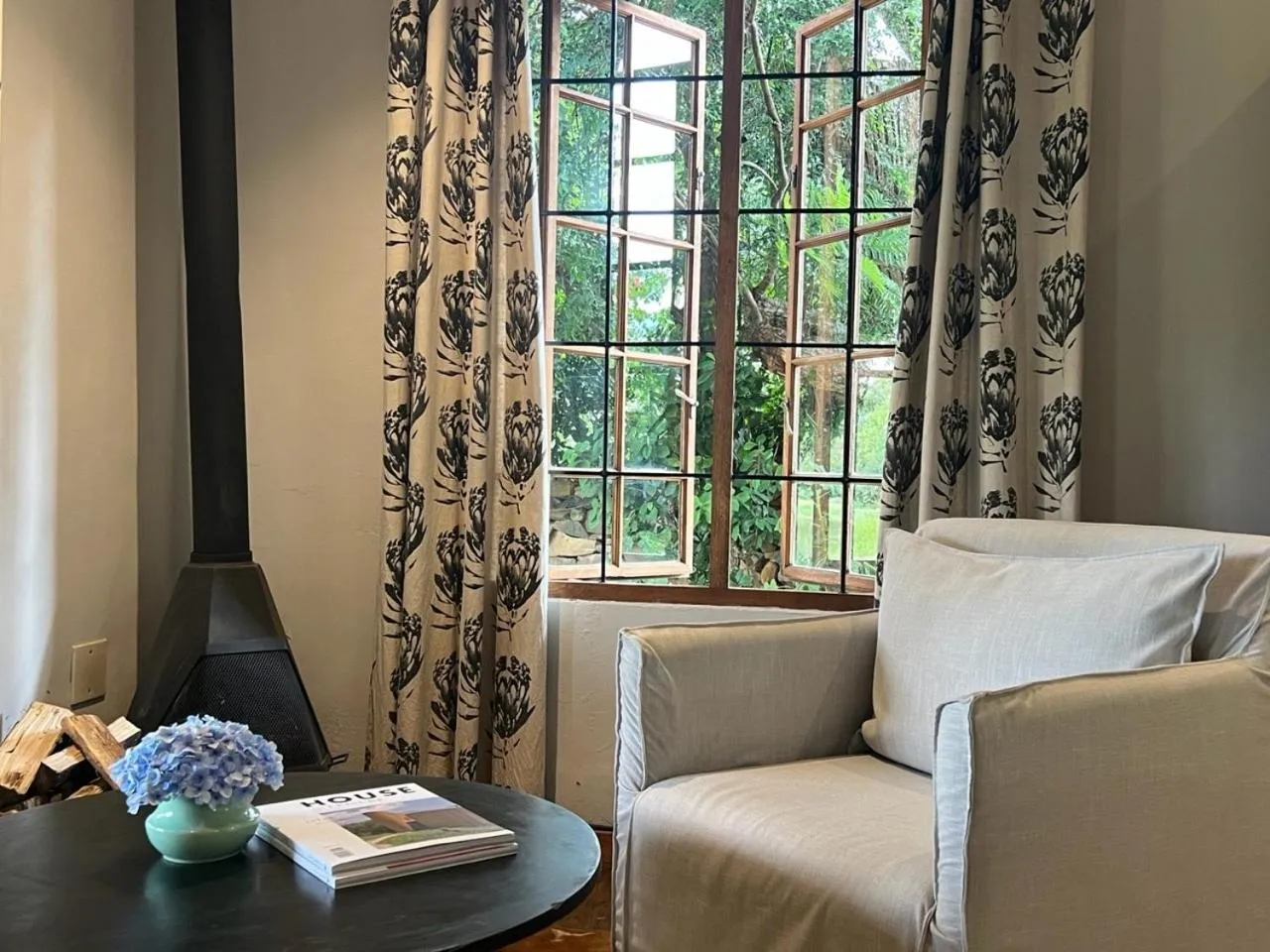 Living room in Wyford Farm