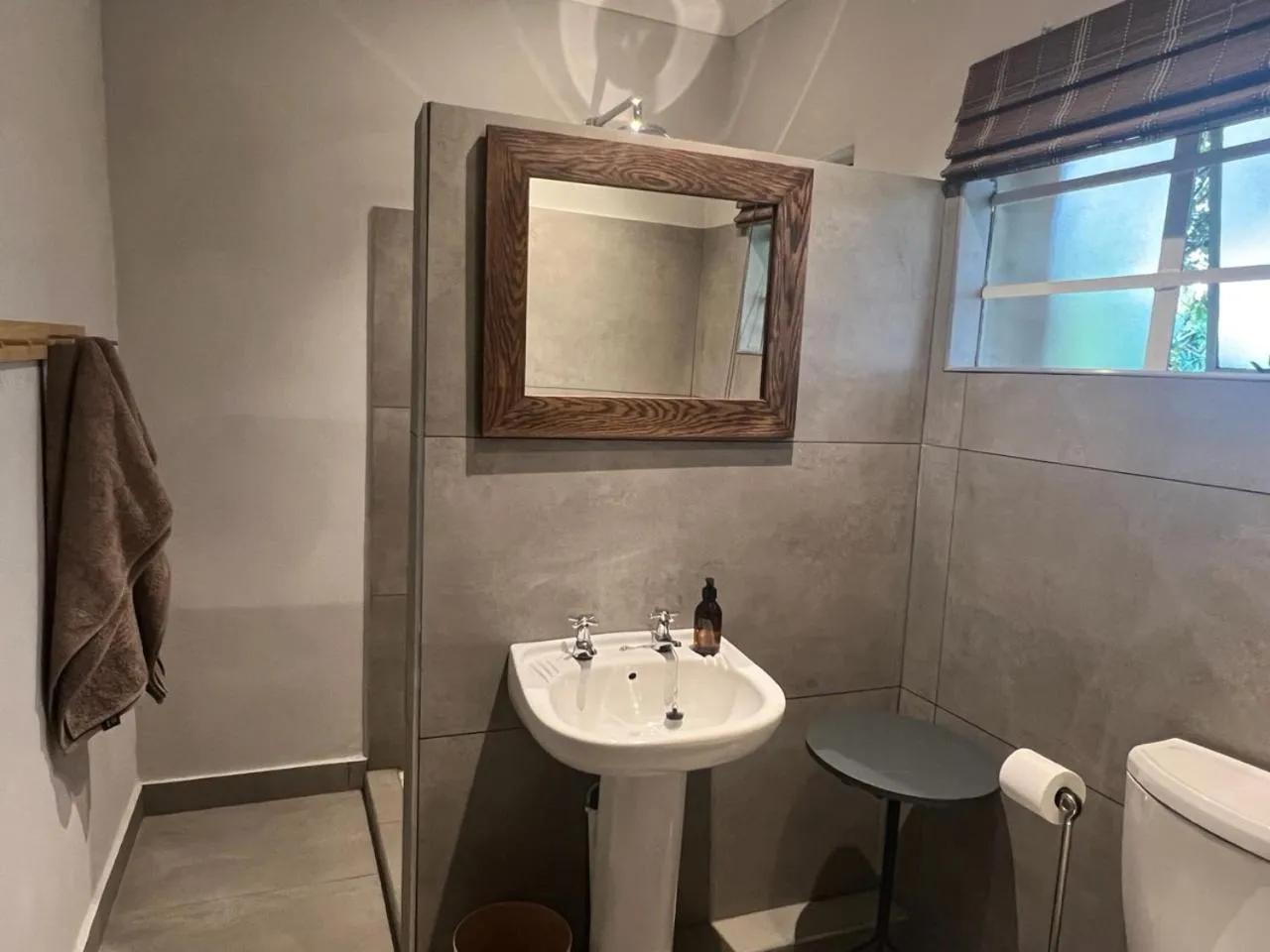 Shower in Wyford Farm