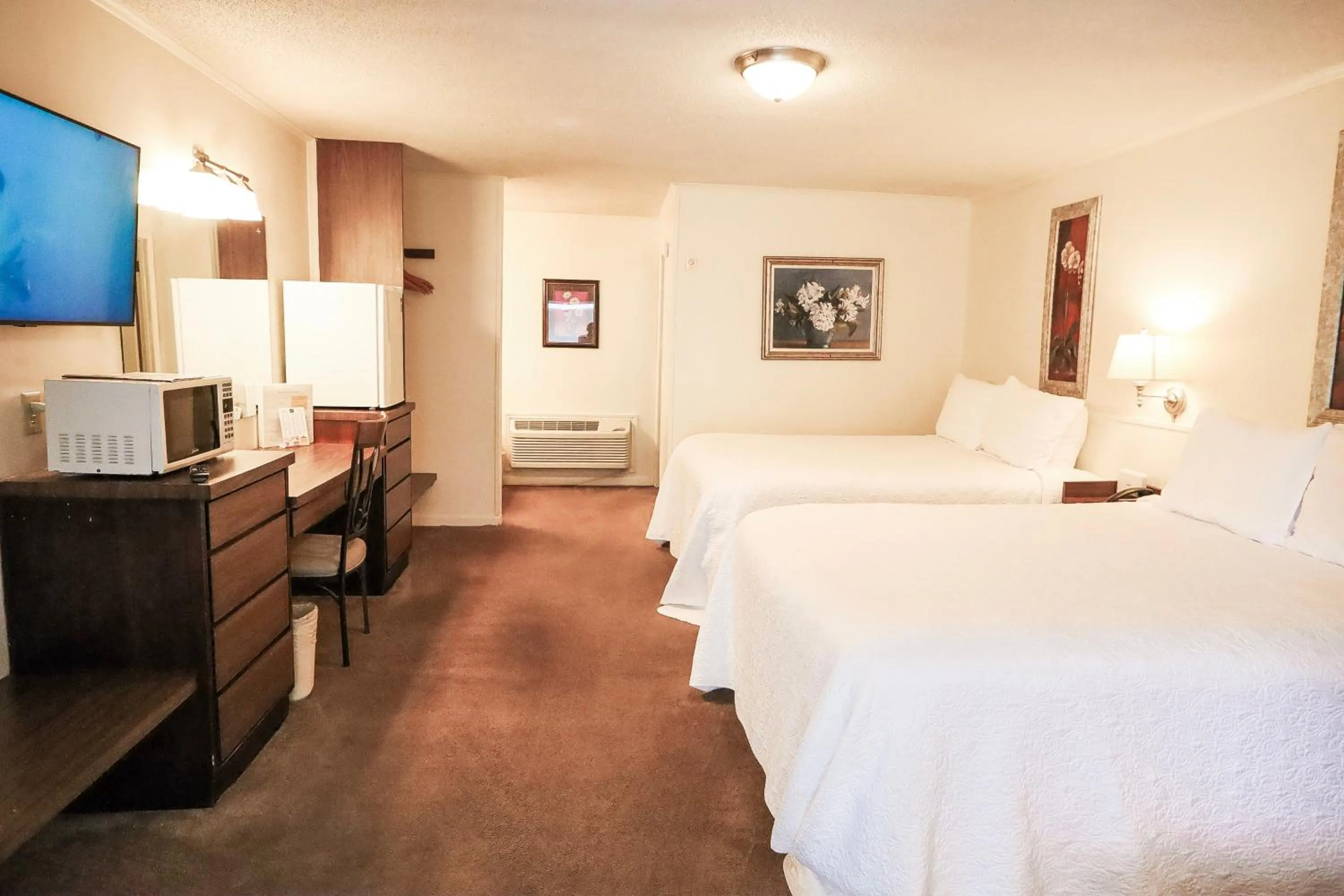 Bedroom, Bed in The Gillette