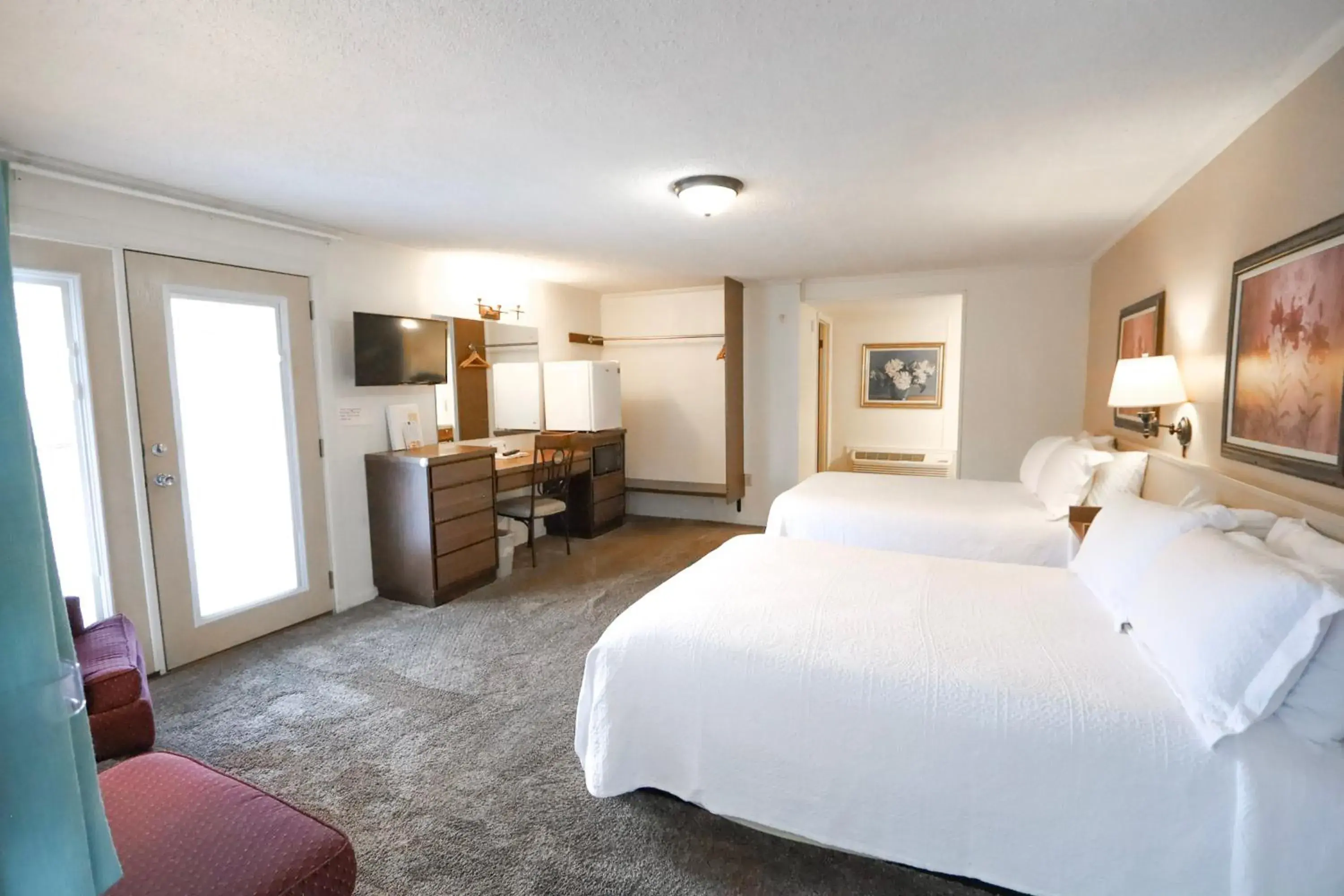 Double Room with Balcony (2 Adults + 1 Child) in The Gillette Double Room with Balcony (2 Adults + 1 Child) in The Gillette