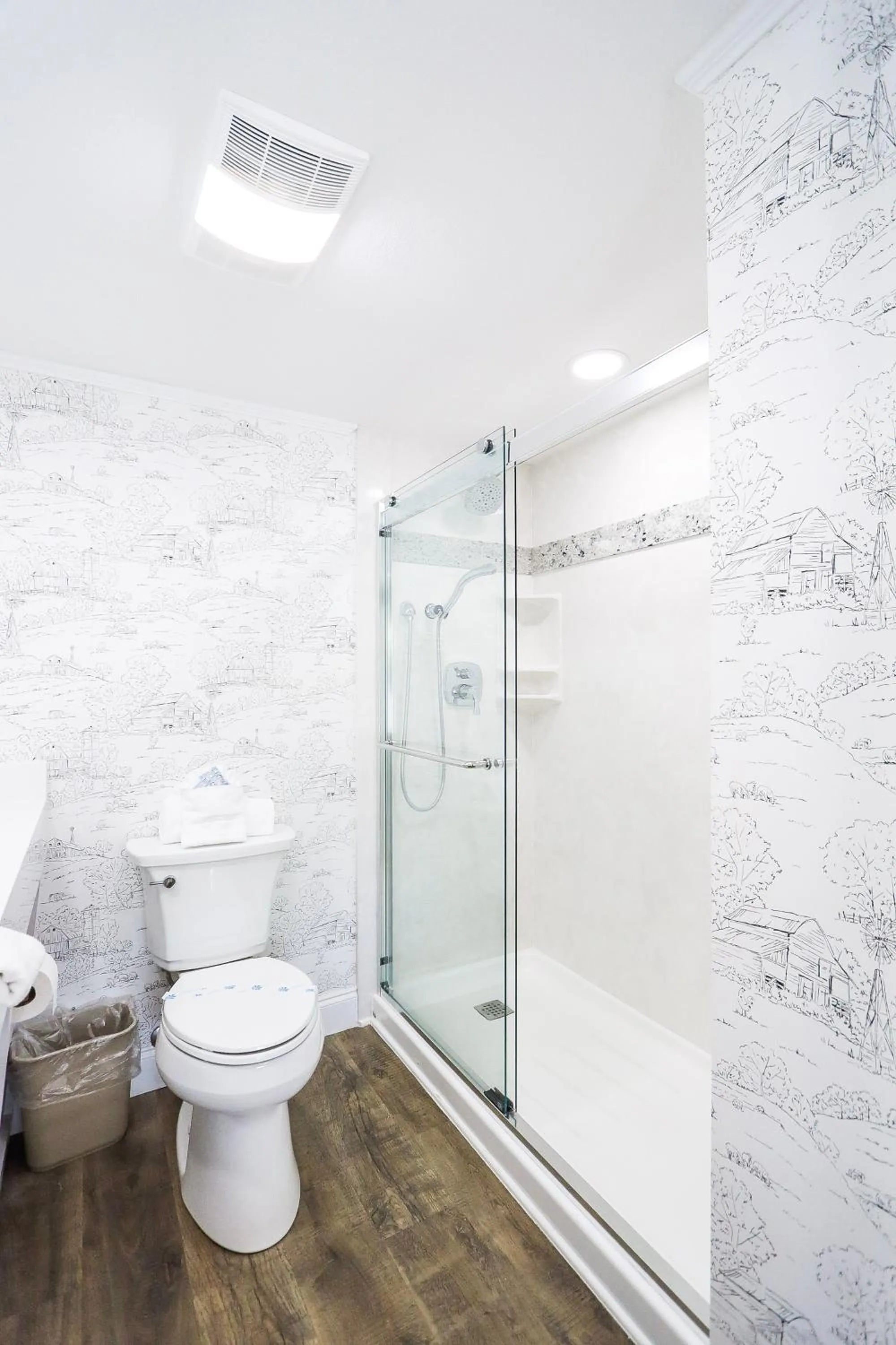 Shower in The Gillette