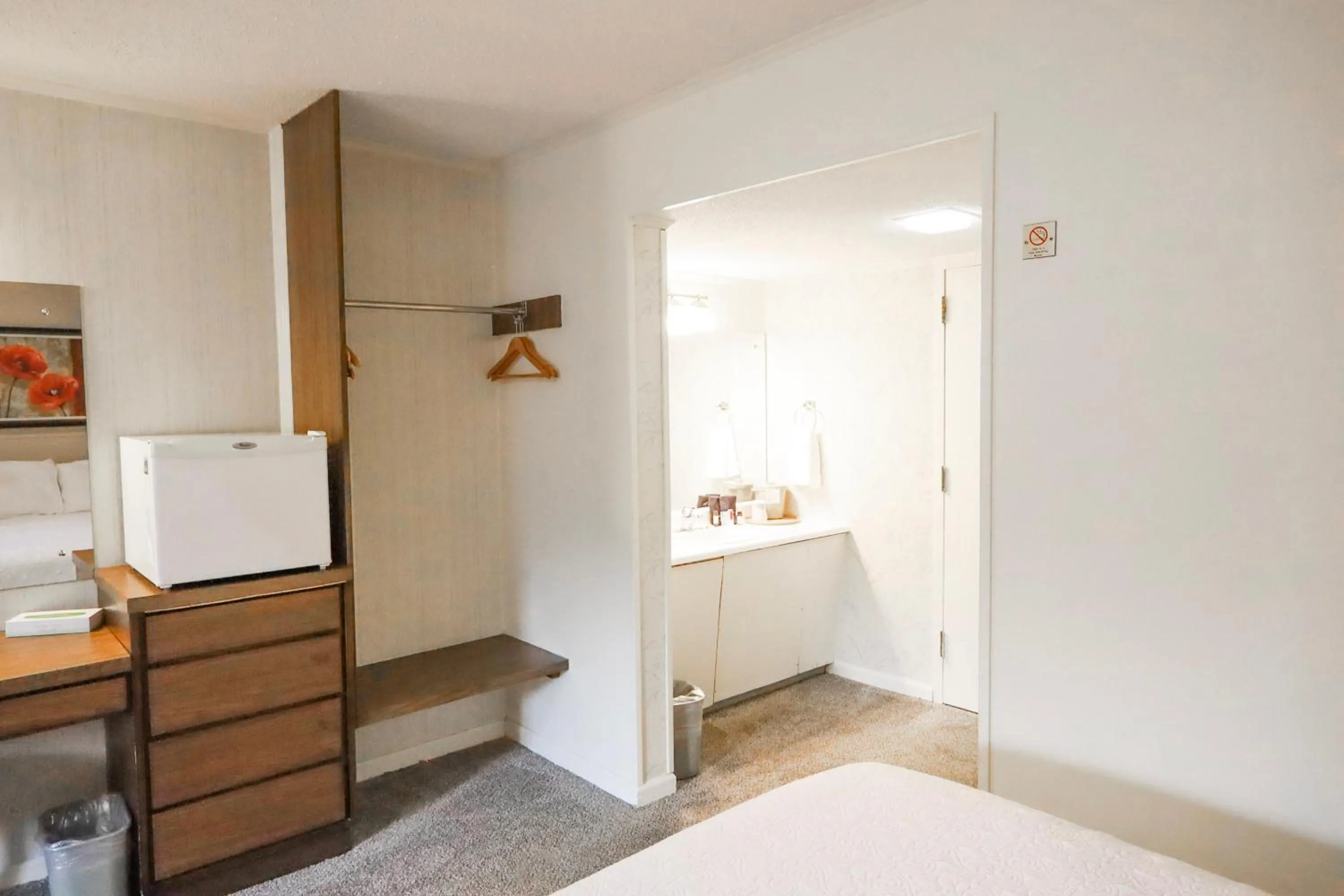 Bedroom, Bed in The Gillette