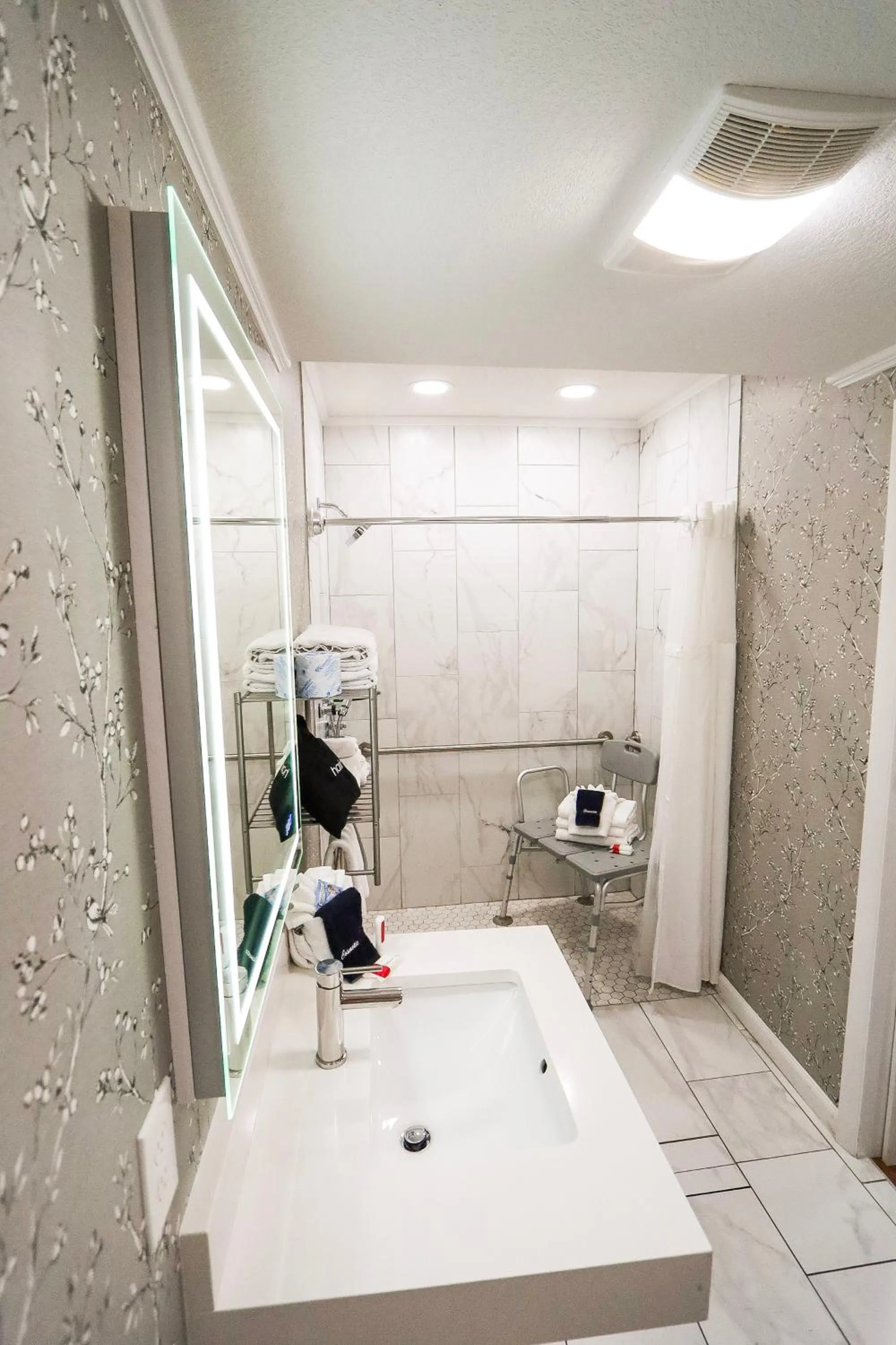 Shower in The Gillette