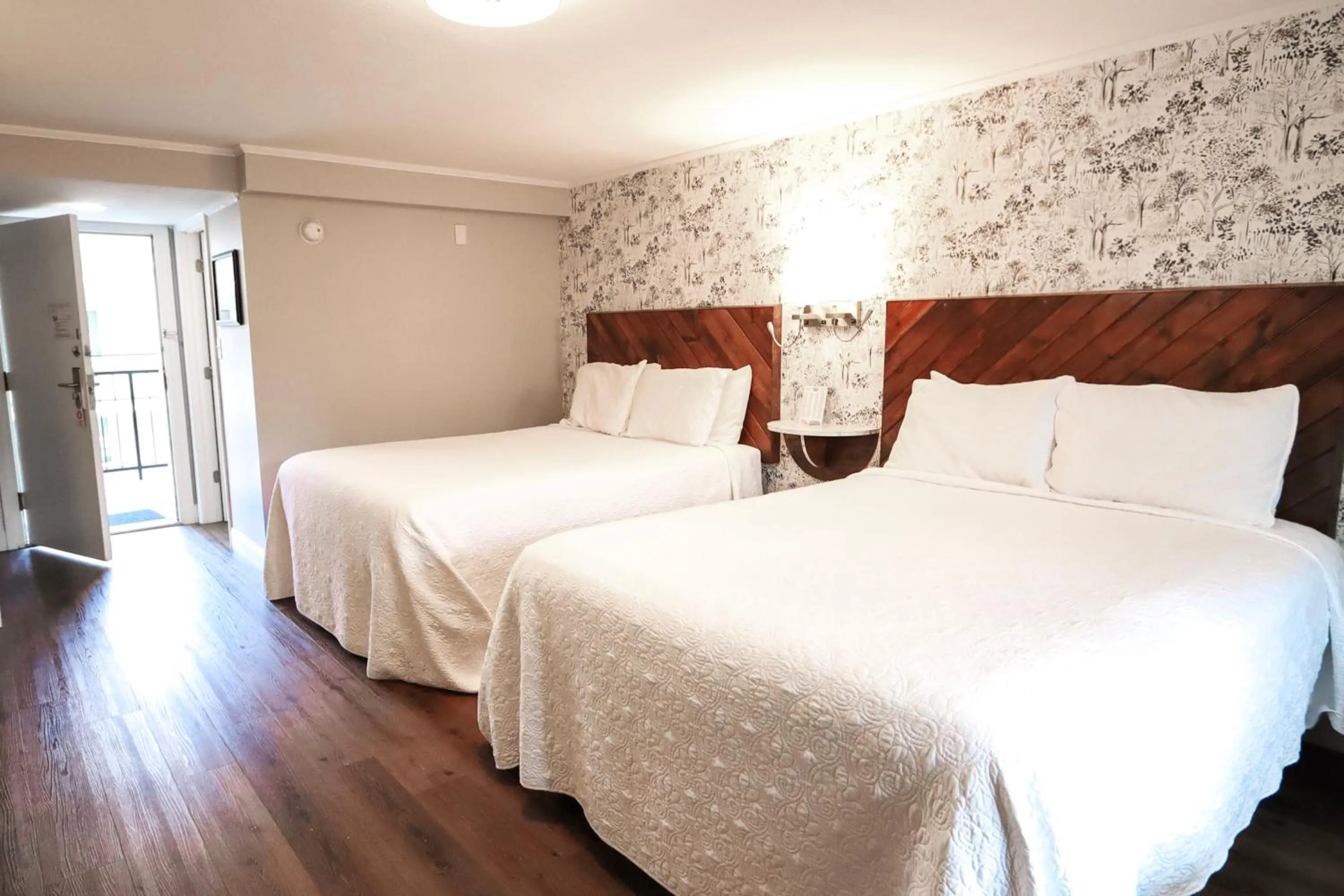 Bedroom, Bed in The Gillette