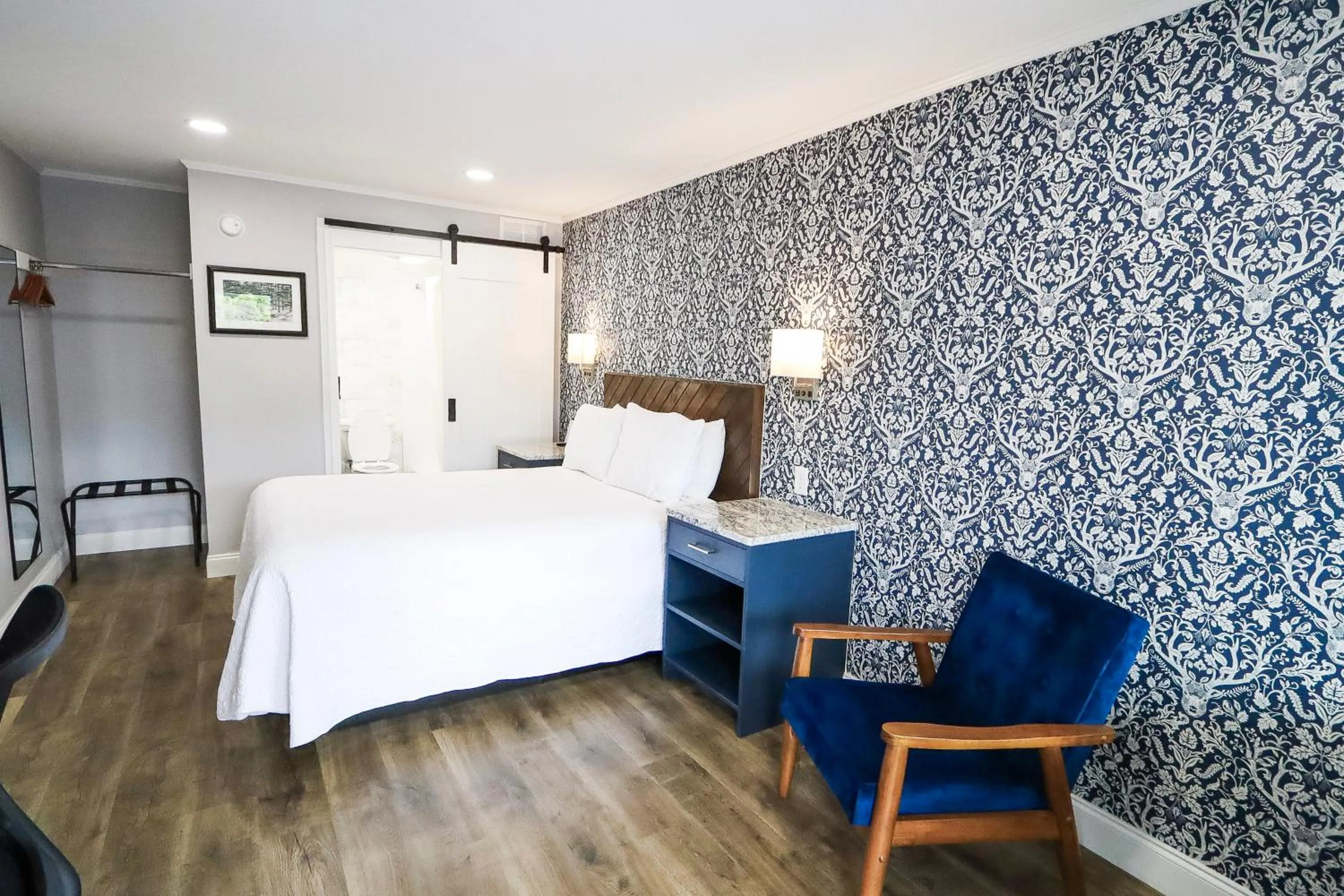 Bedroom, Bed in The Gillette