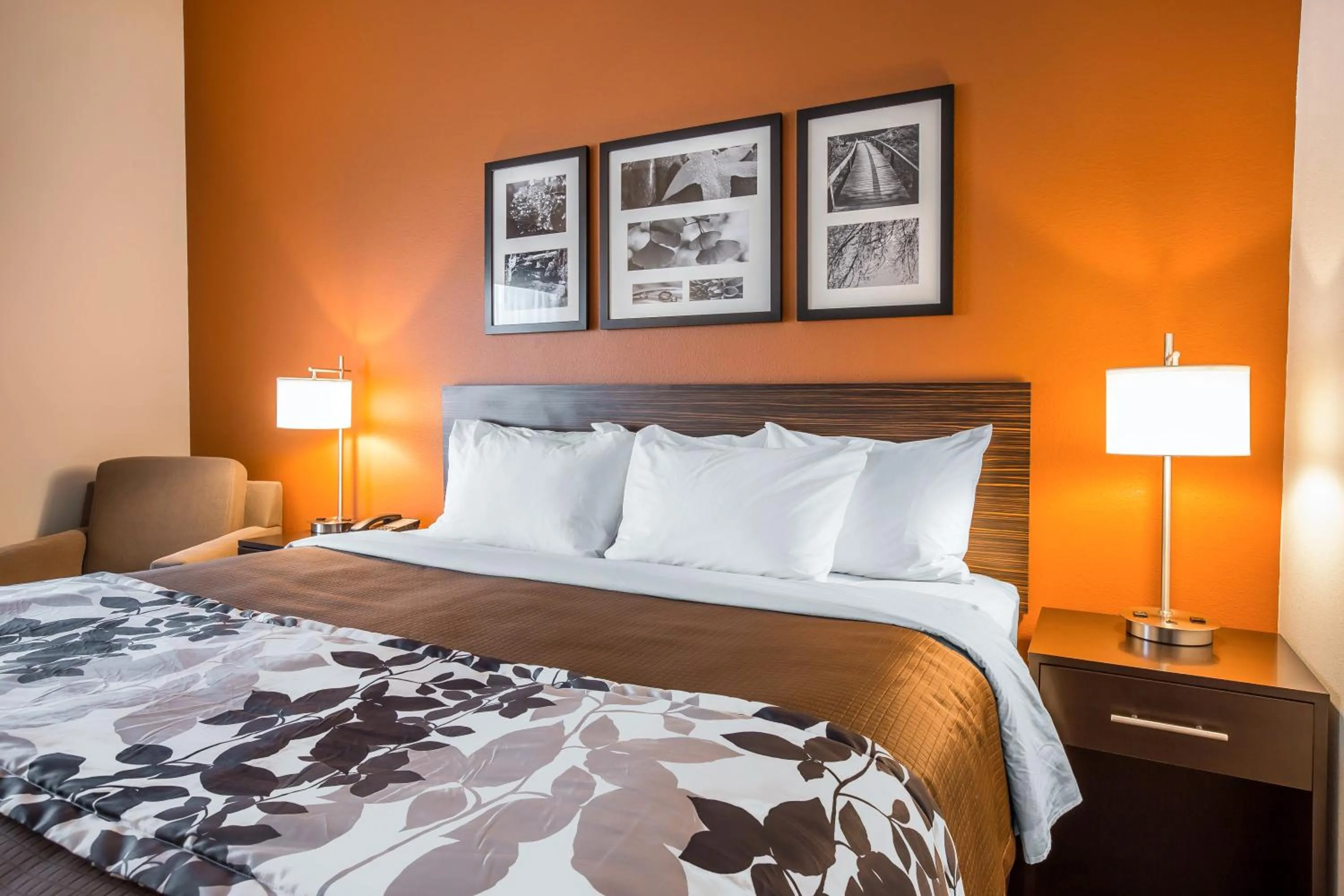 Bed in Sleep Inn Cartersville