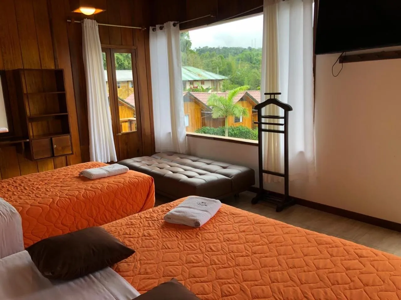 Bed in La Posada de Mindo