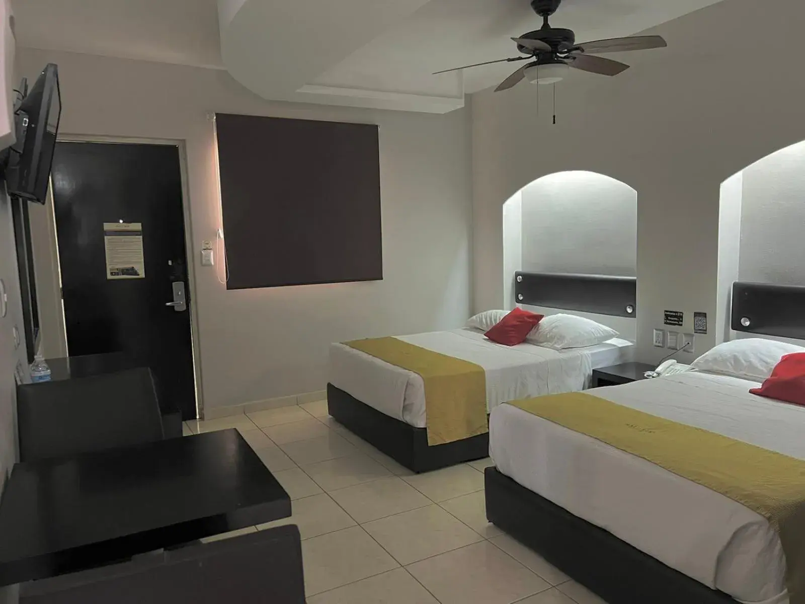 Standard Double Room in Hotel Maioris Guadalajara Standard Double Room in Hotel Maioris Guadalajara