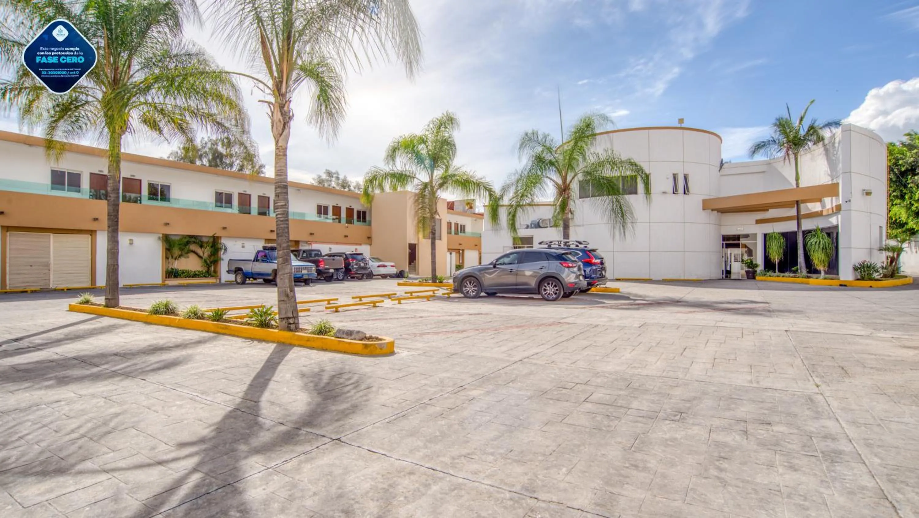 Patio in Hotel Maioris Guadalajara