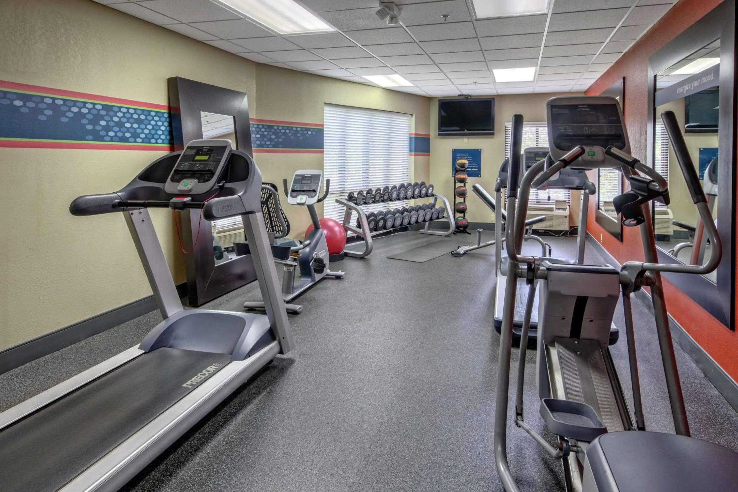 Fitness centre/facilities in Hampton Inn Corinth