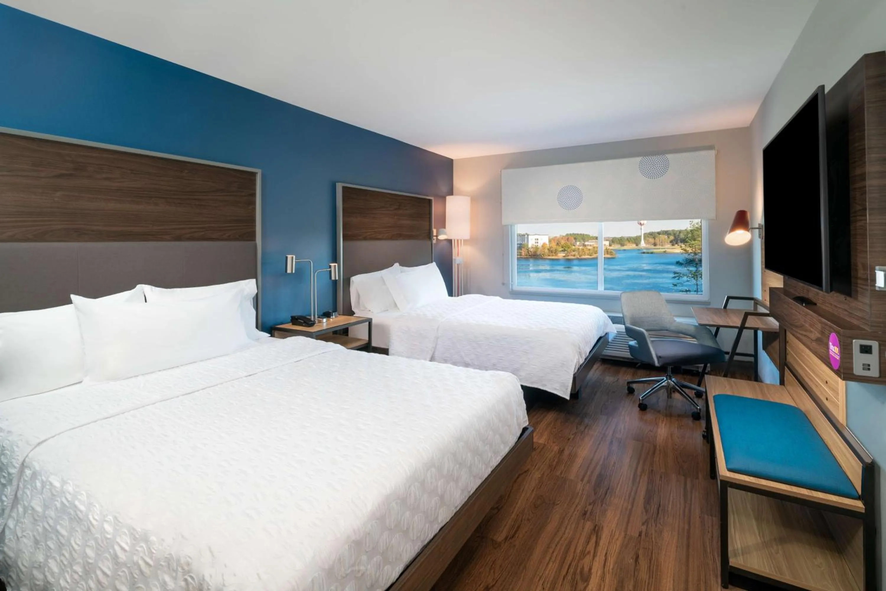 Bedroom, Bed in Tru By Hilton Savannah Airport