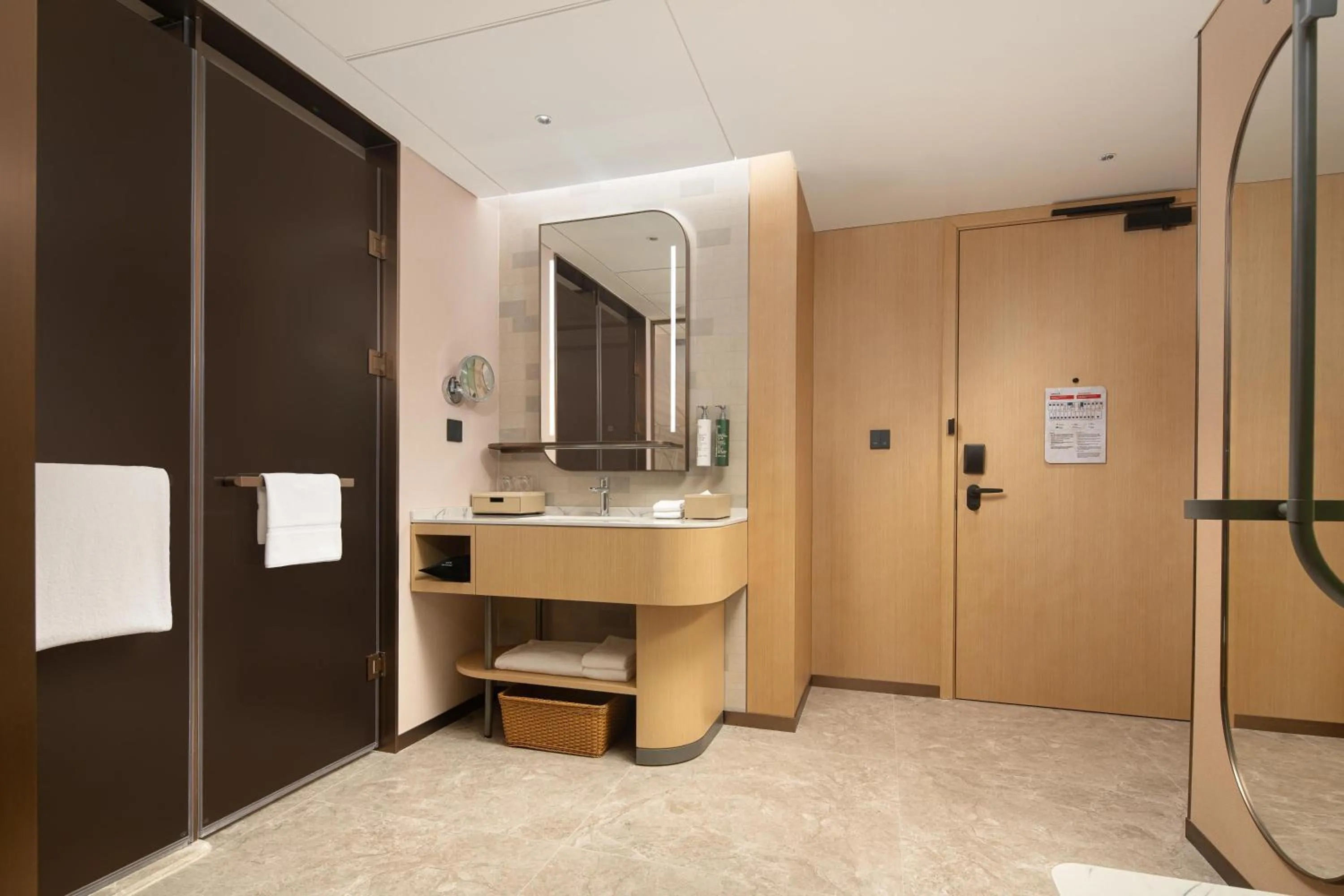 Bathroom in Hilton Garden Inn Shenzhen Pingshan Chaoshang Plaza