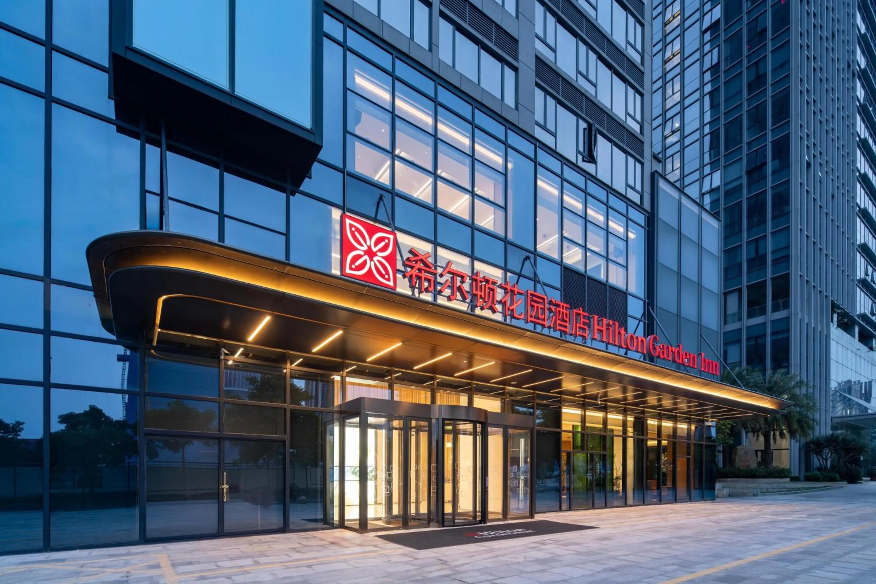 Property building in Hilton Garden Inn Shenzhen Pingshan Chaoshang Plaza
