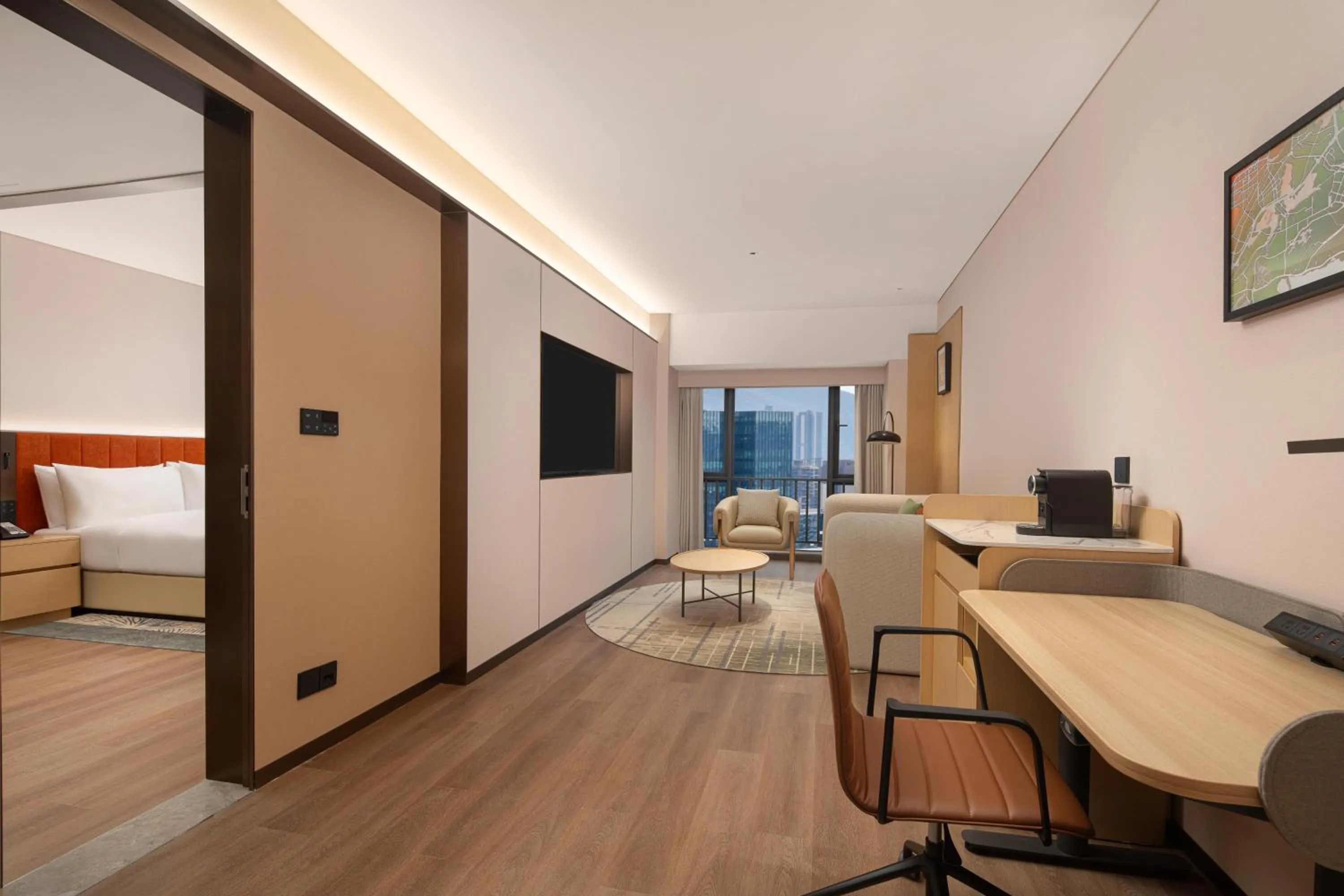 Bedroom in Hilton Garden Inn Shenzhen Pingshan Chaoshang Plaza