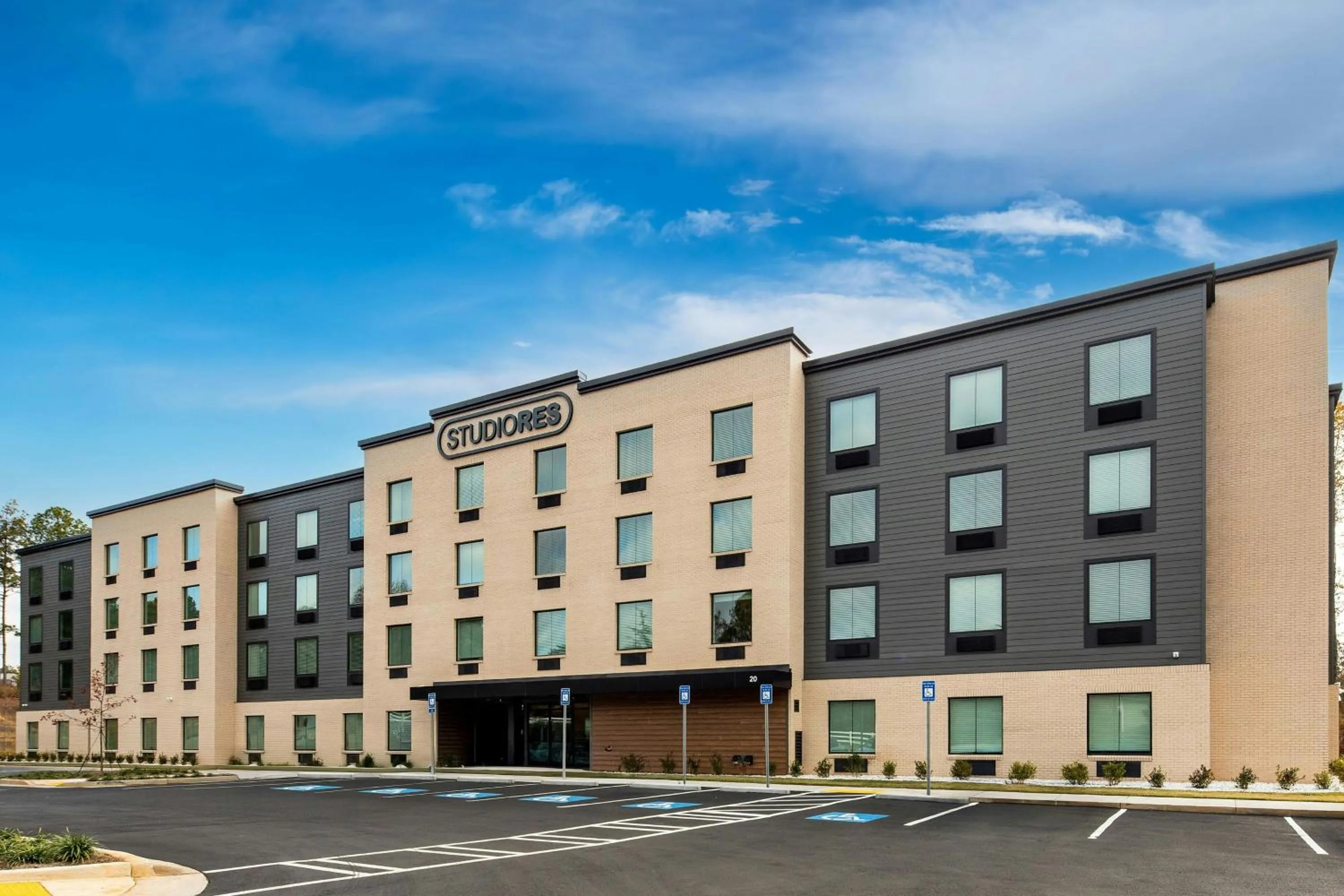 Property building in StudioRes by Marriott Newnan