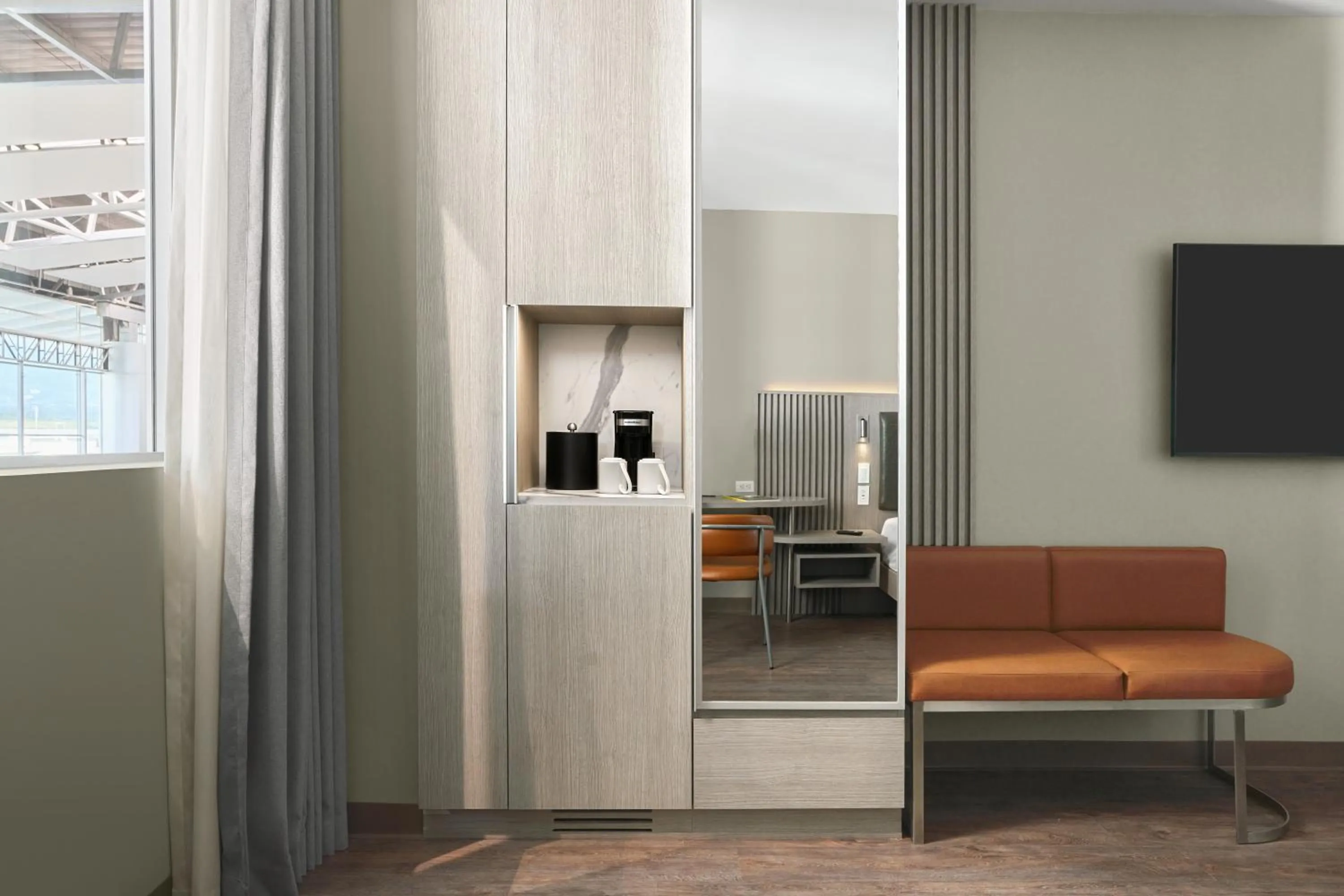 TV and multimedia in Courtyard by Marriott Quito Airport