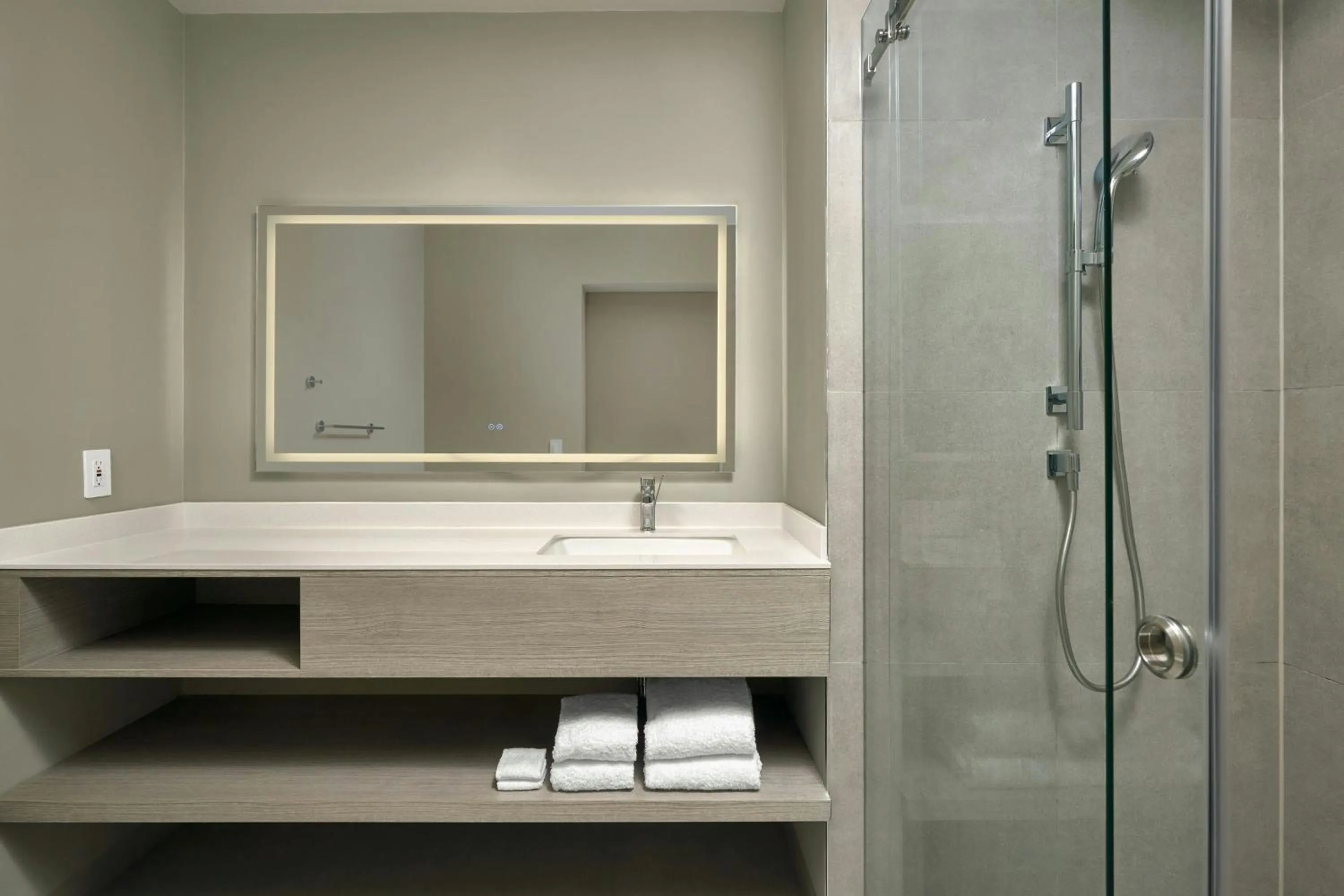 Bathroom in Courtyard by Marriott Quito Airport