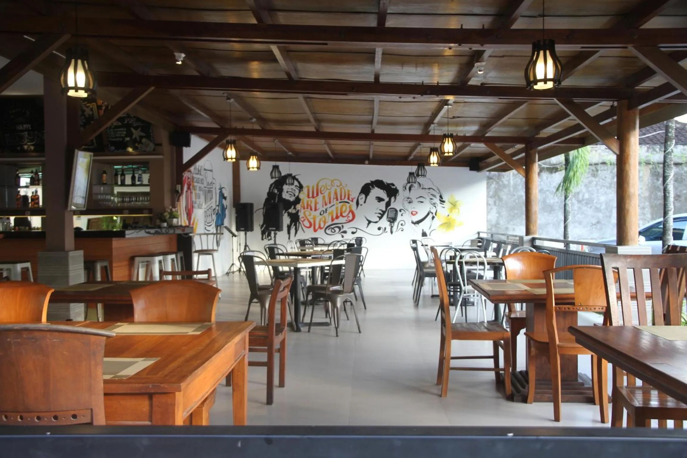 Restaurant/places to eat in Puri Senggigi Hotel