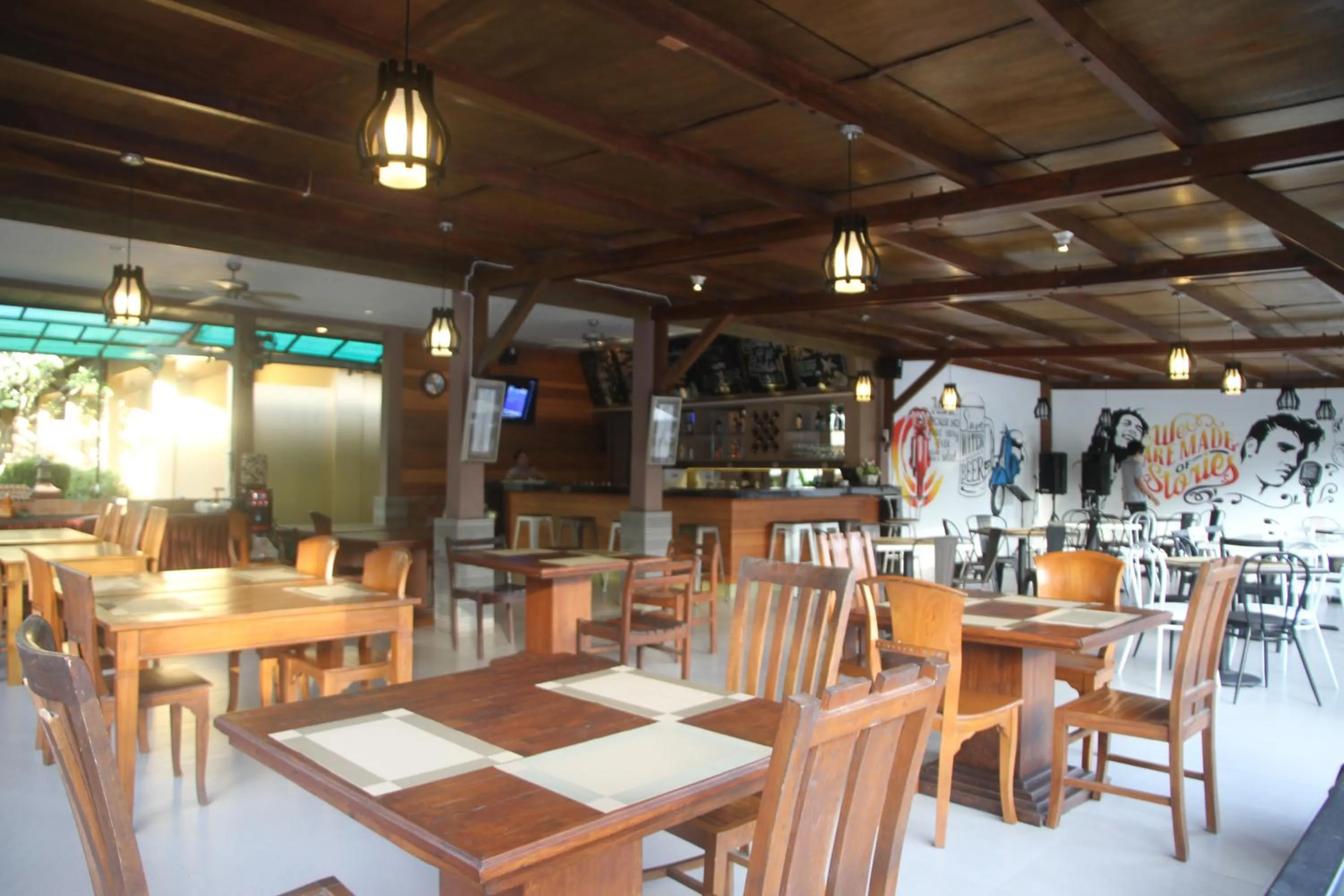 Restaurant/places to eat in Puri Senggigi Hotel