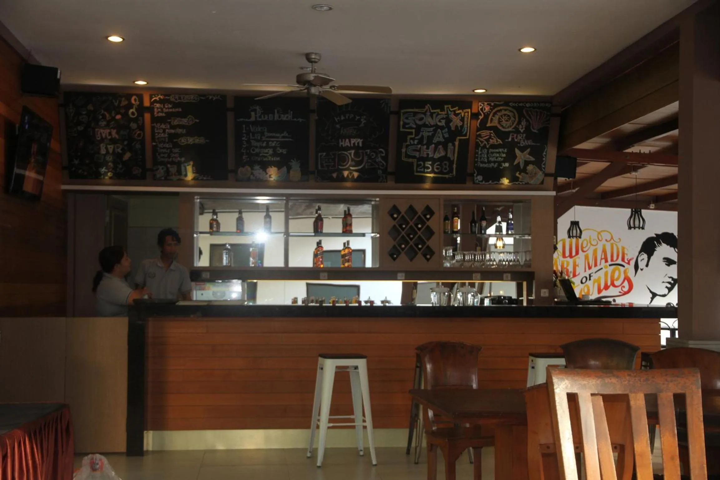 Restaurant/places to eat in Puri Senggigi Hotel