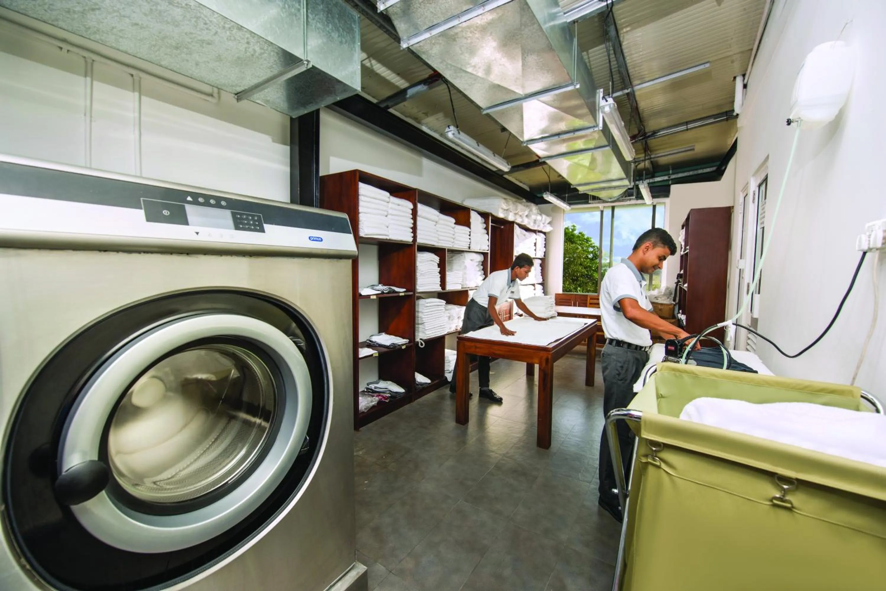 Area and facilities in Fair View Hotel Colombo