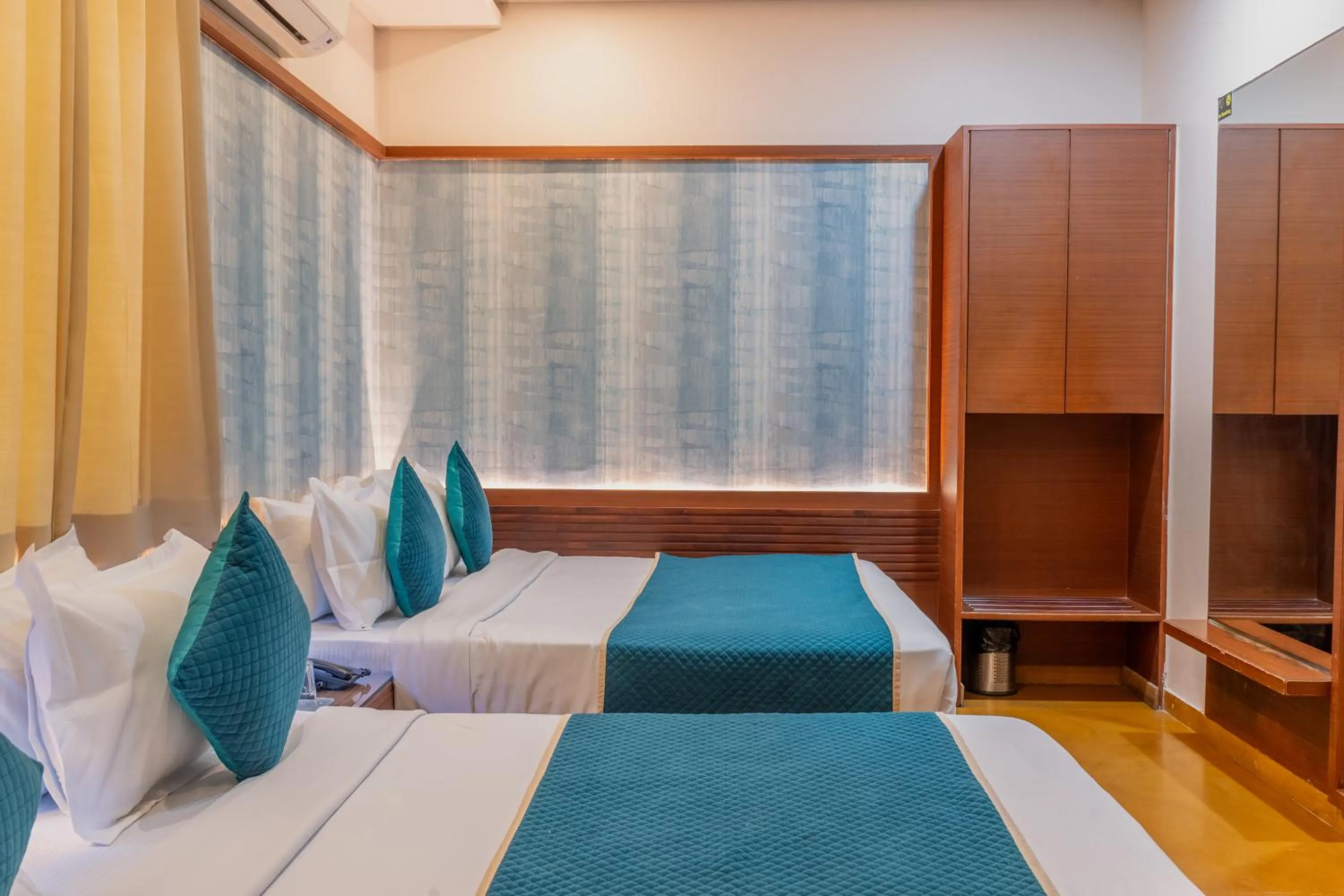 Bedroom, Bed in Uddhav Vilas A Family Hotel