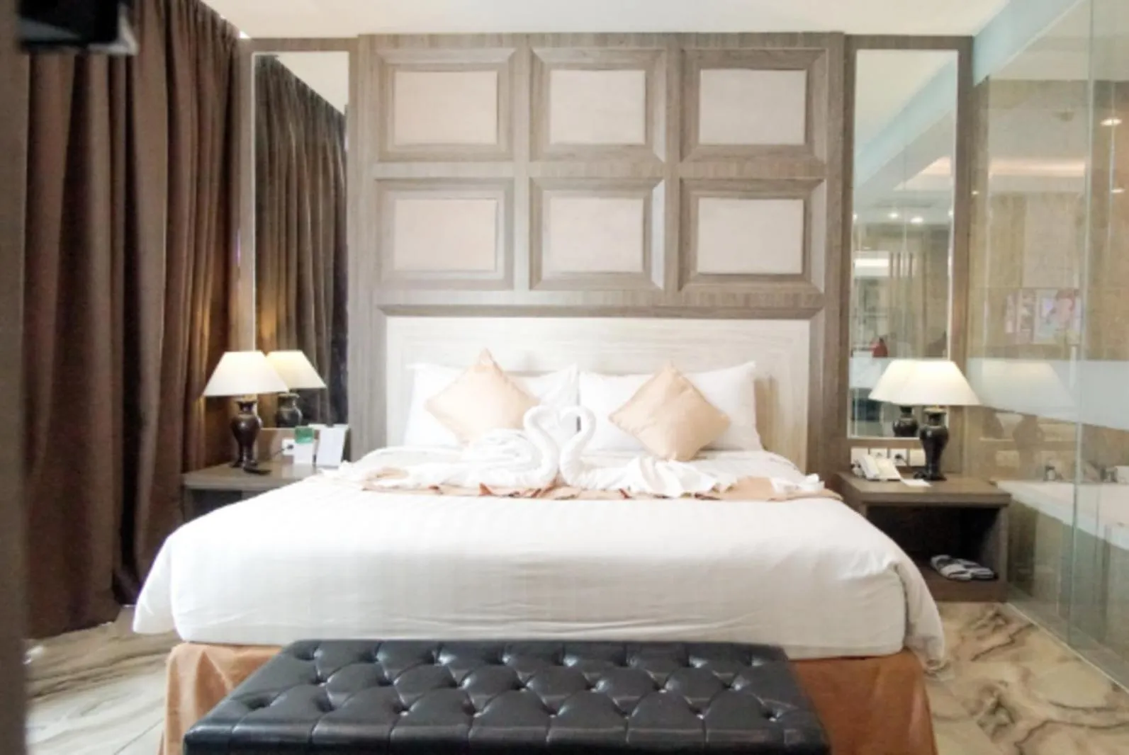 Bed in Aston Lampung City Hotel