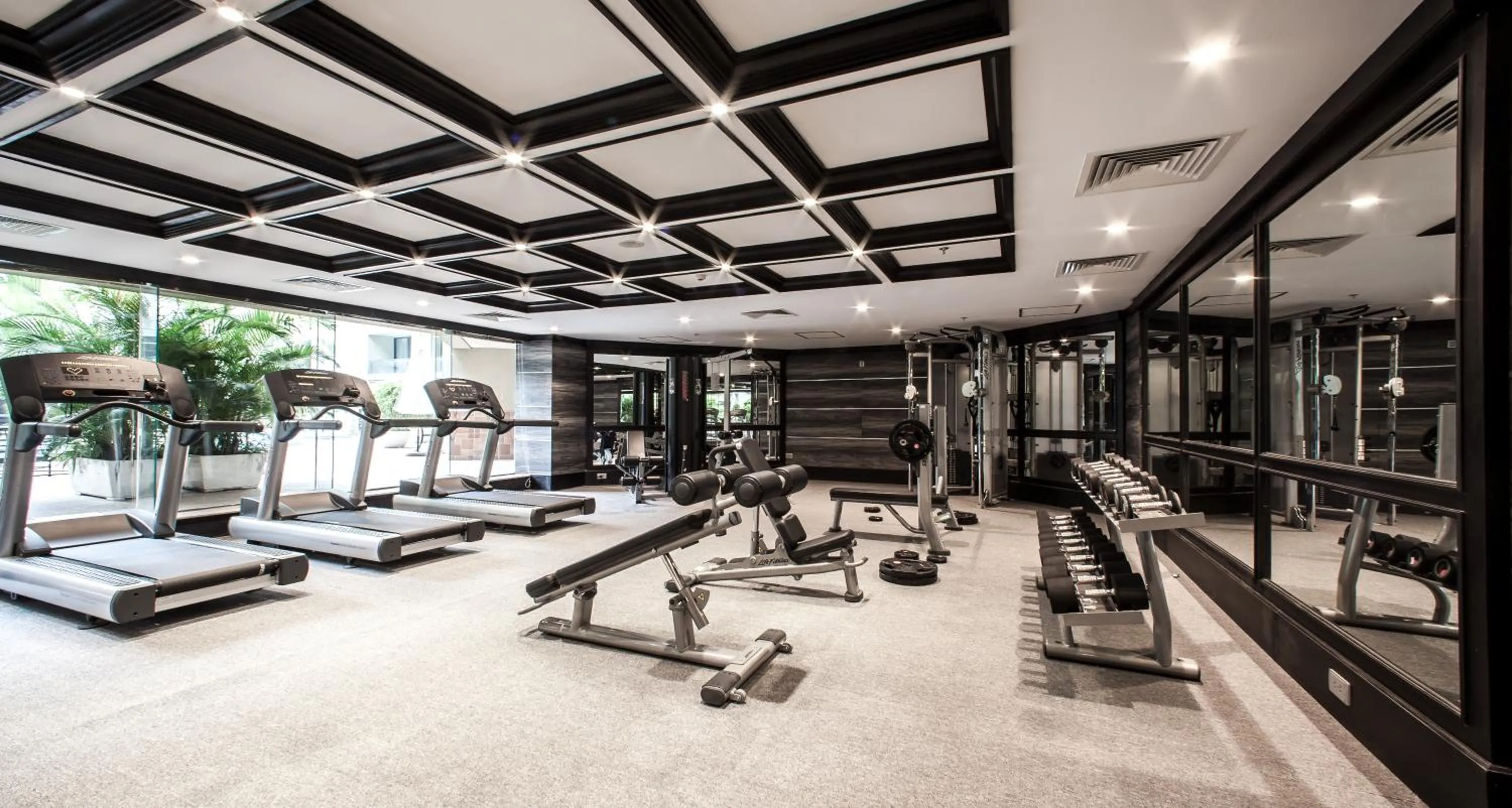 Fitness centre/facilities in Army Hotel