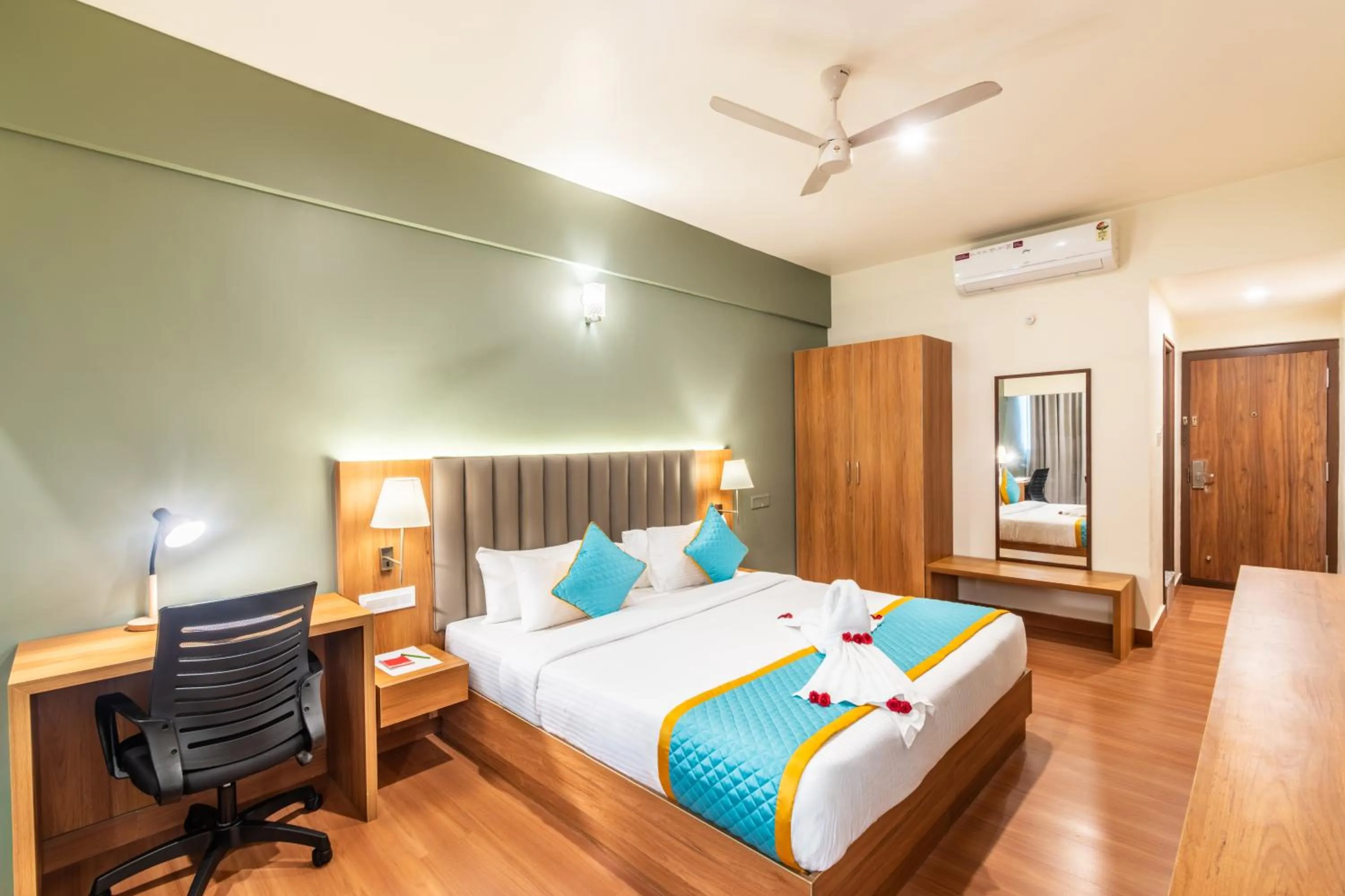 View (from property/room), Bed in Hotel Vaari Vista By Bestinn Leisure