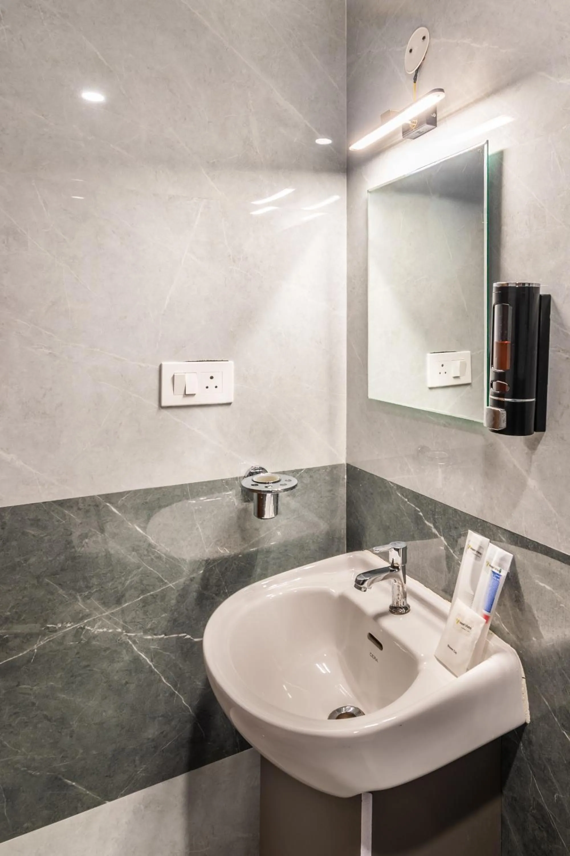 Bathroom in Hotel Vaari Vista By Bestinn Leisure