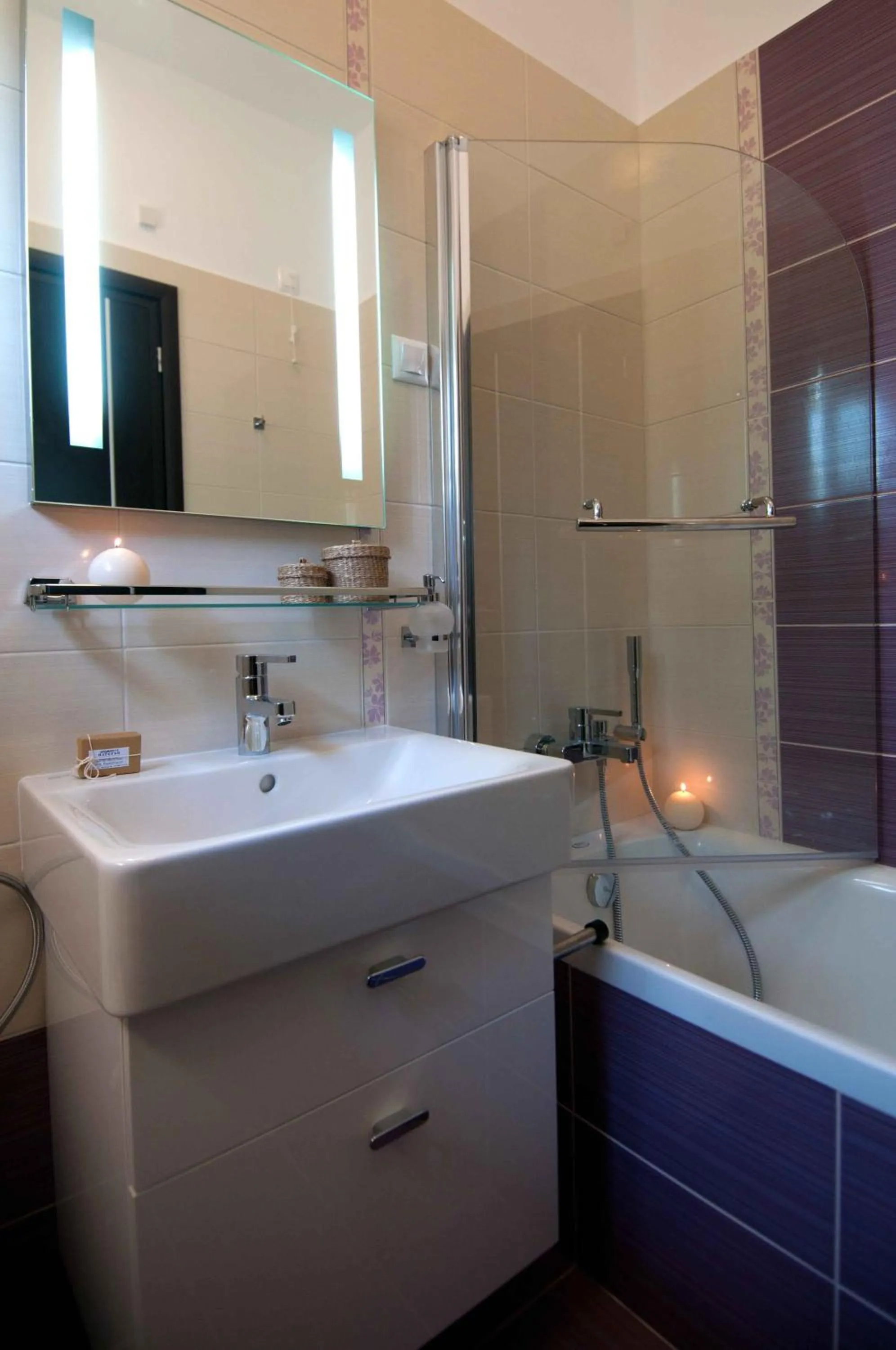 Toilet in Brentanos Apartments - A - View of Paradise