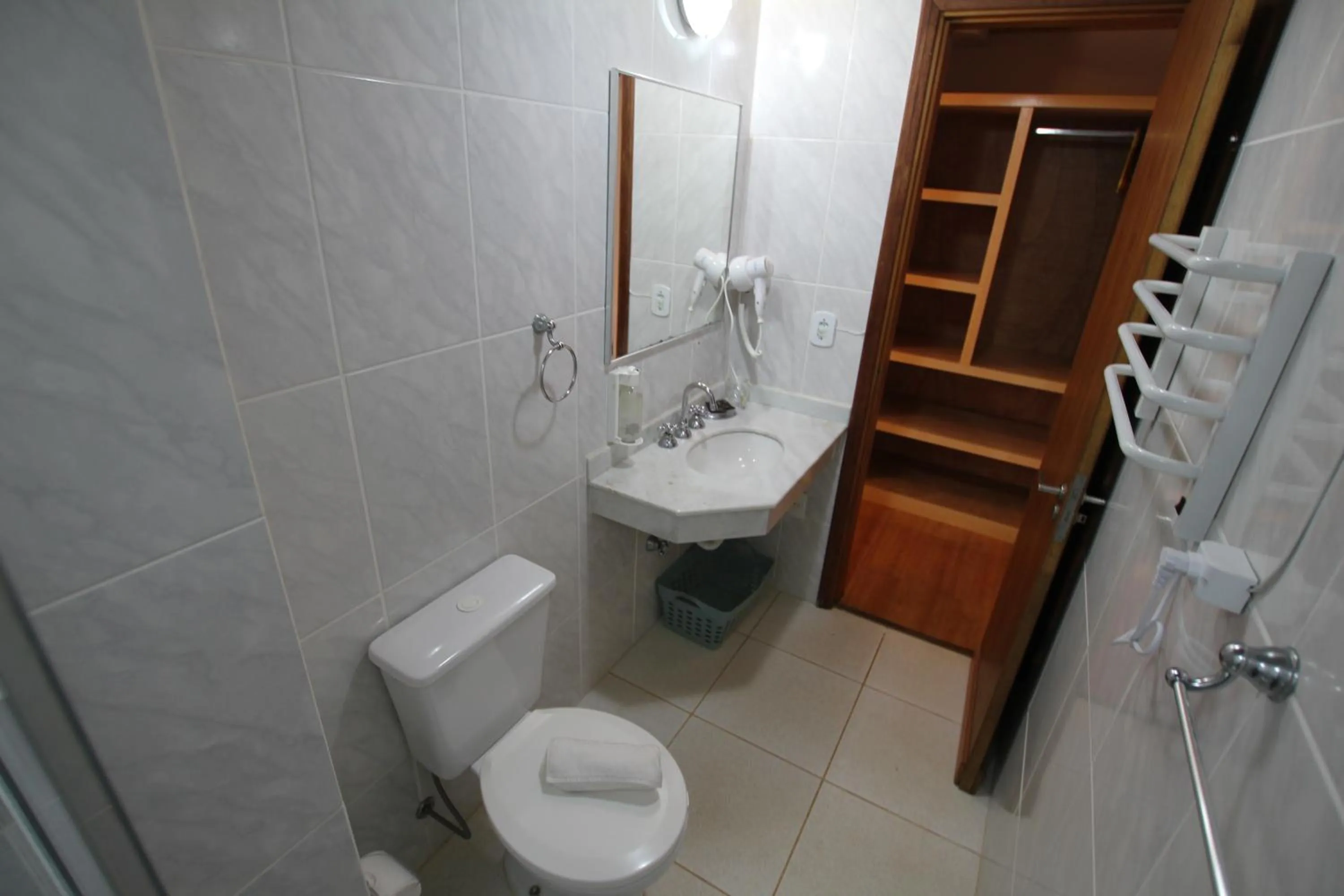 Toilet in Pousada Aguia da Montanha