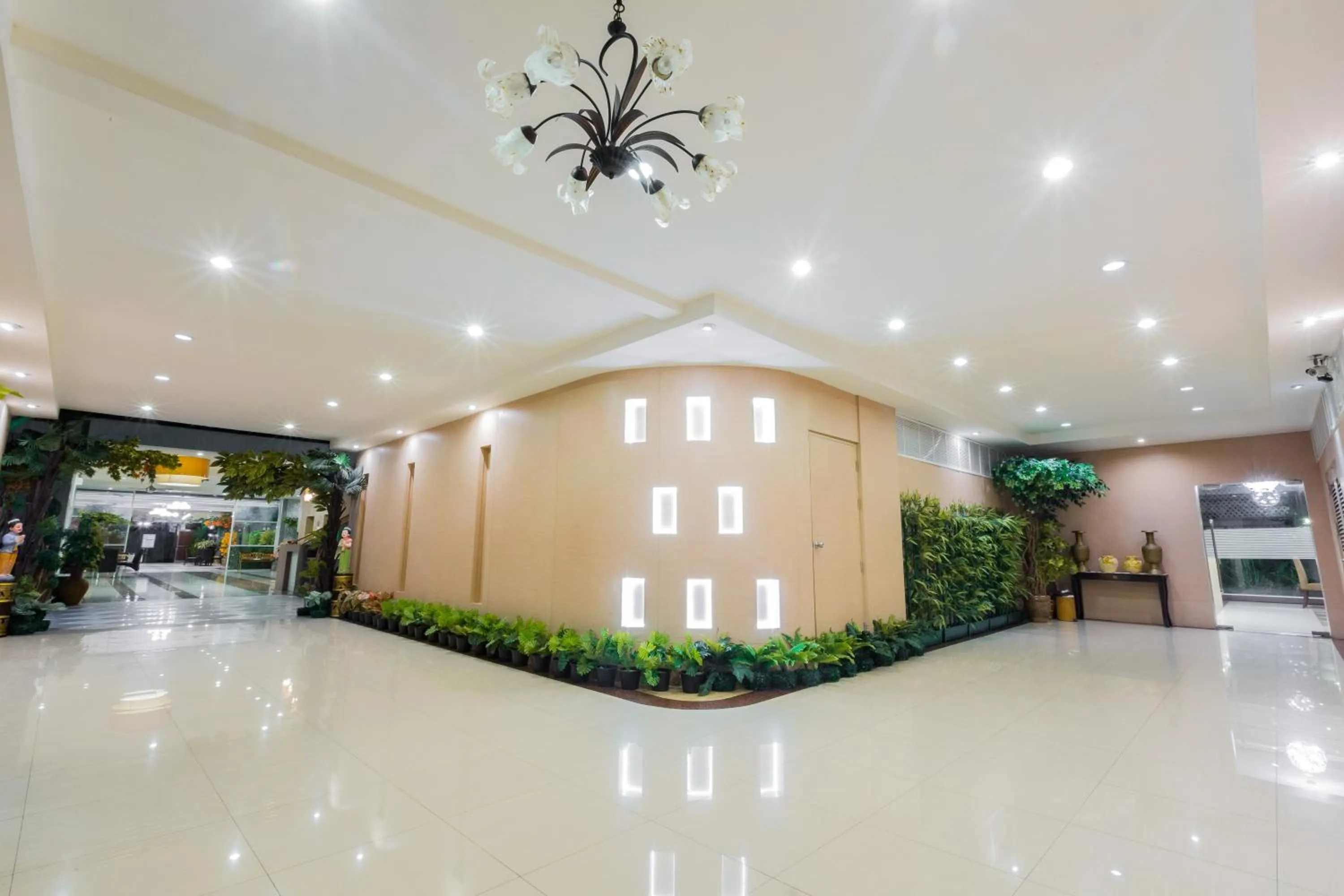 Three Seasons Bangkok