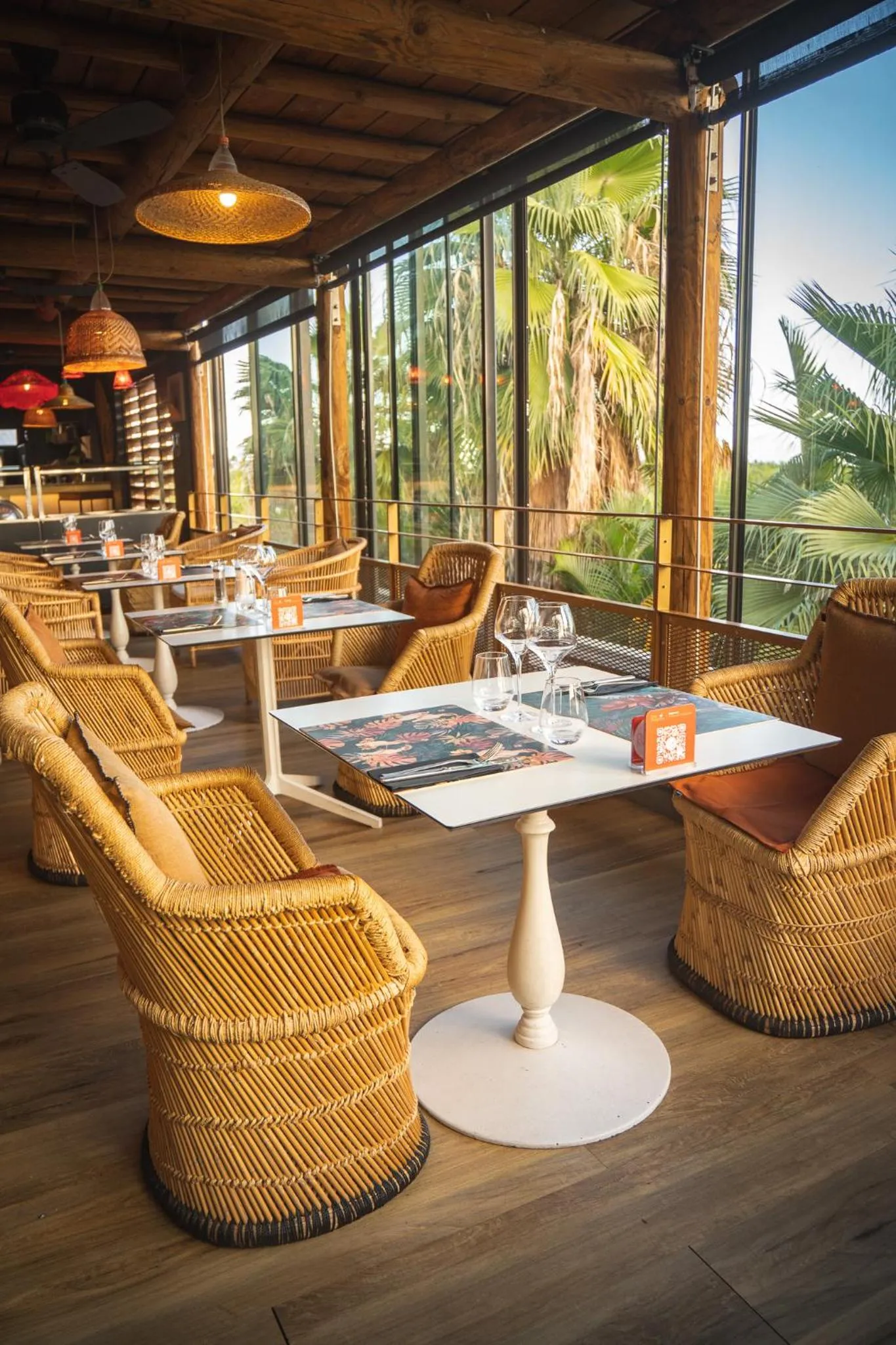 Restaurant/places to eat in Dina Morgabine Saint Gilles