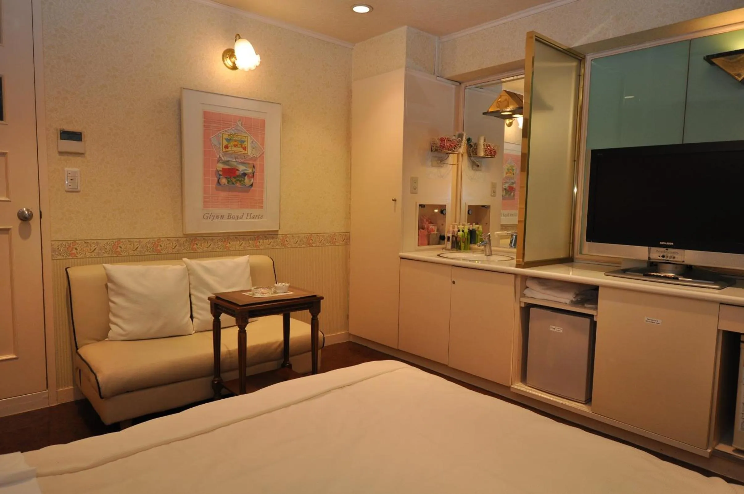 Photo of the whole room, Bed in Hotel Boston Club (Adult Only)