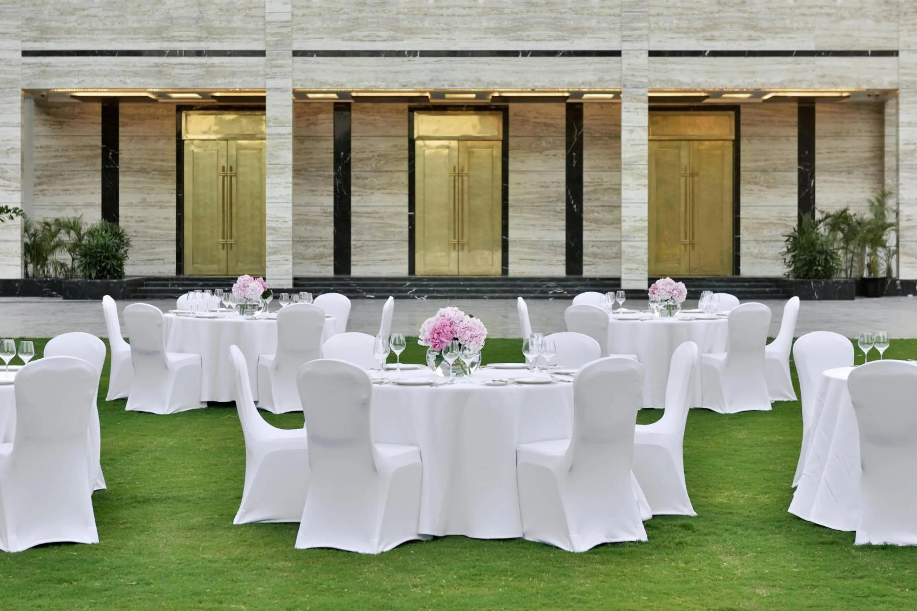 Lobby or reception in Renaissance Lucknow Hotel, Gomti Nagar