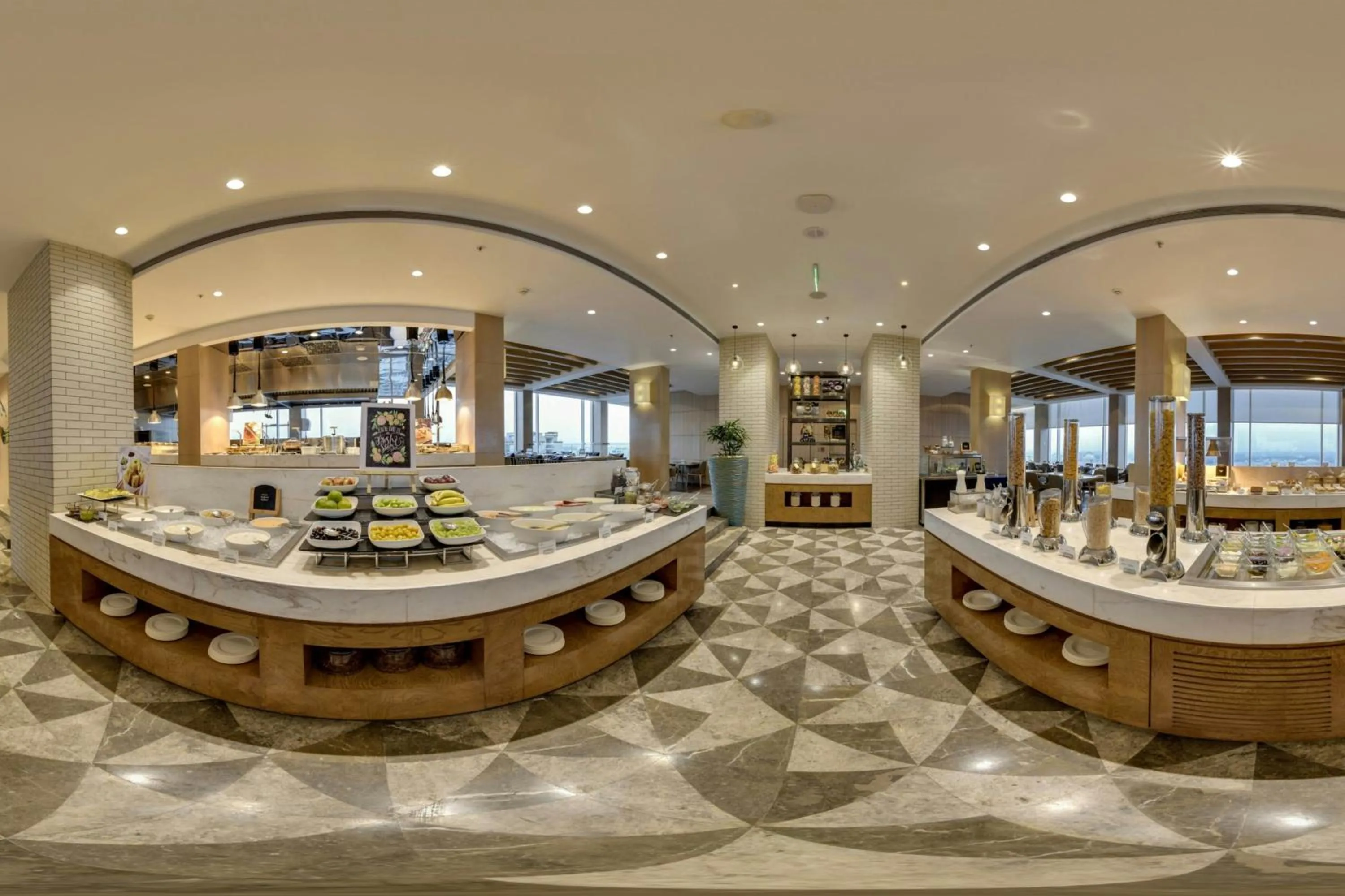 Restaurant/places to eat in Renaissance Lucknow Hotel, Gomti Nagar