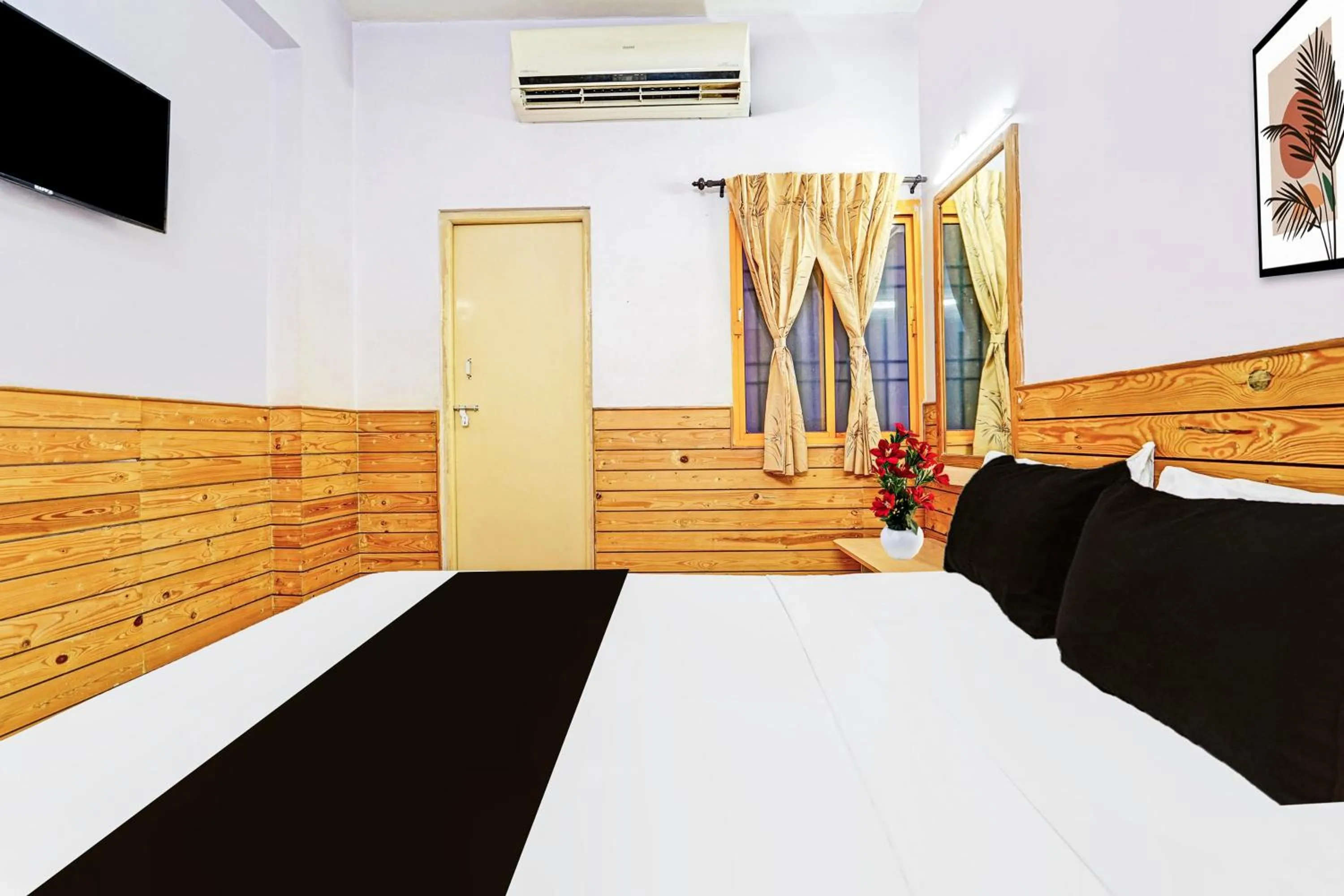 Bedroom, Bed in Super Hotel O Namakkal