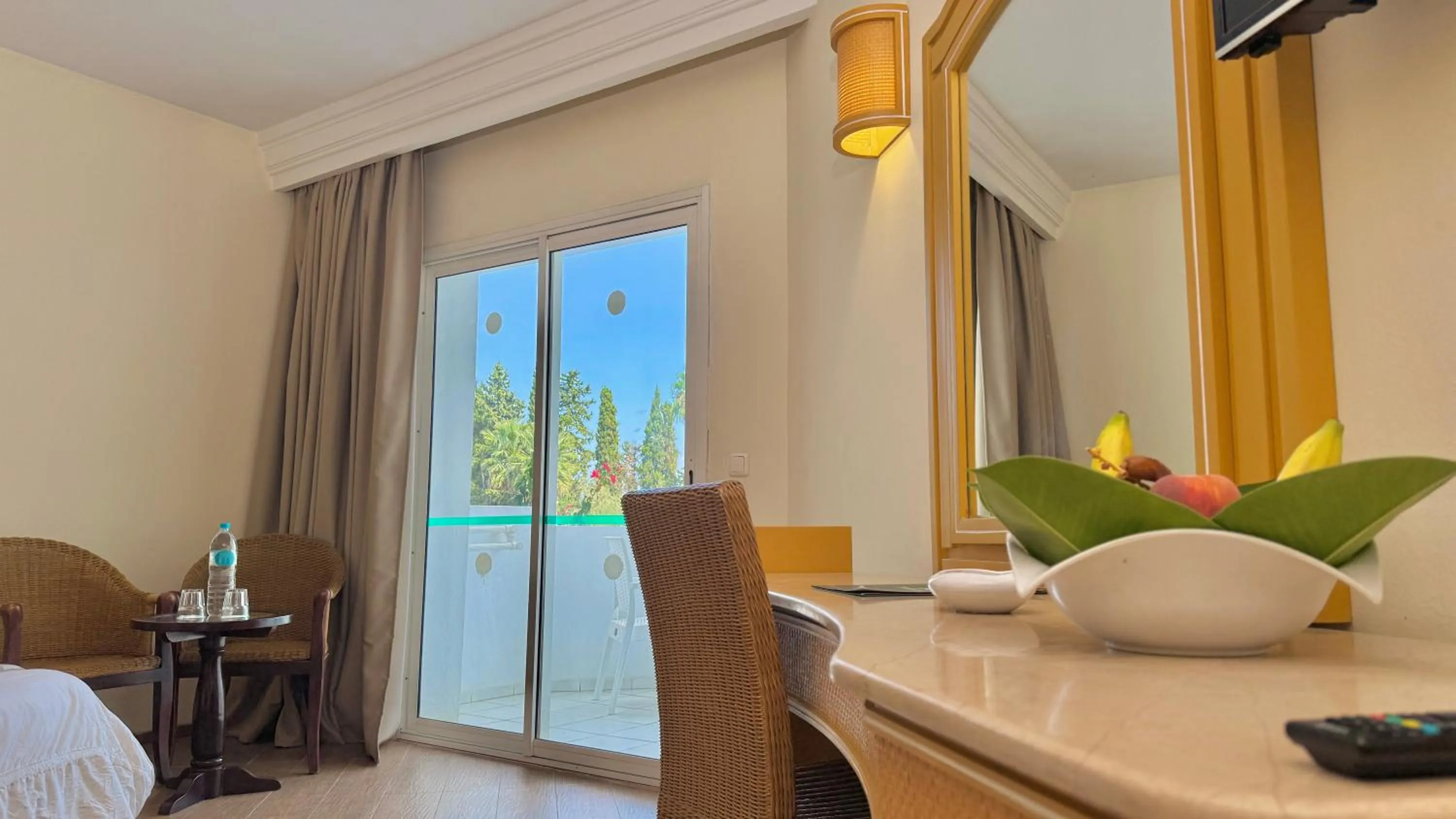 Balcony/Terrace, Bed in Hammamet Garden Resort and Spa