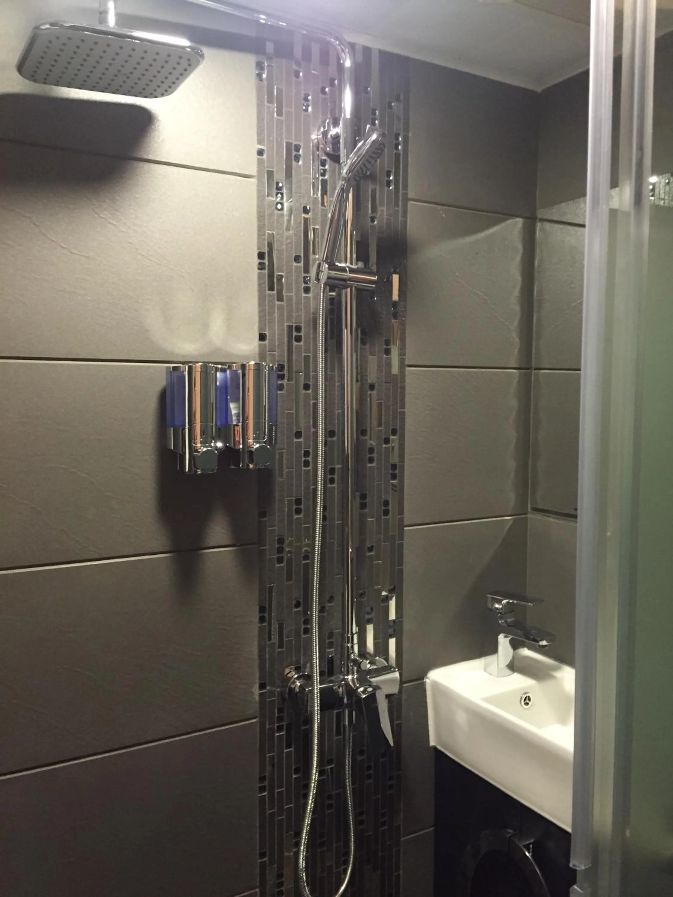 Bathroom in Seasons Hotel