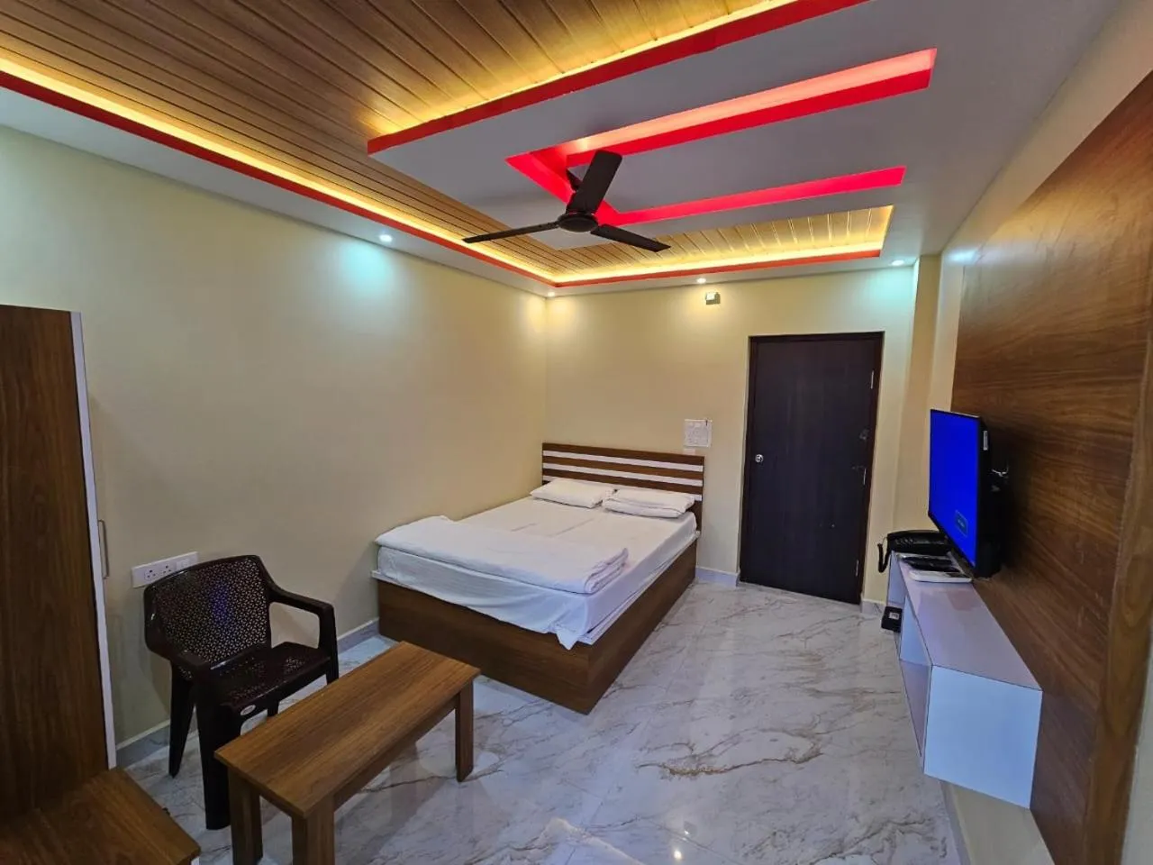 Bed in Ashwini Hotel And Lodging