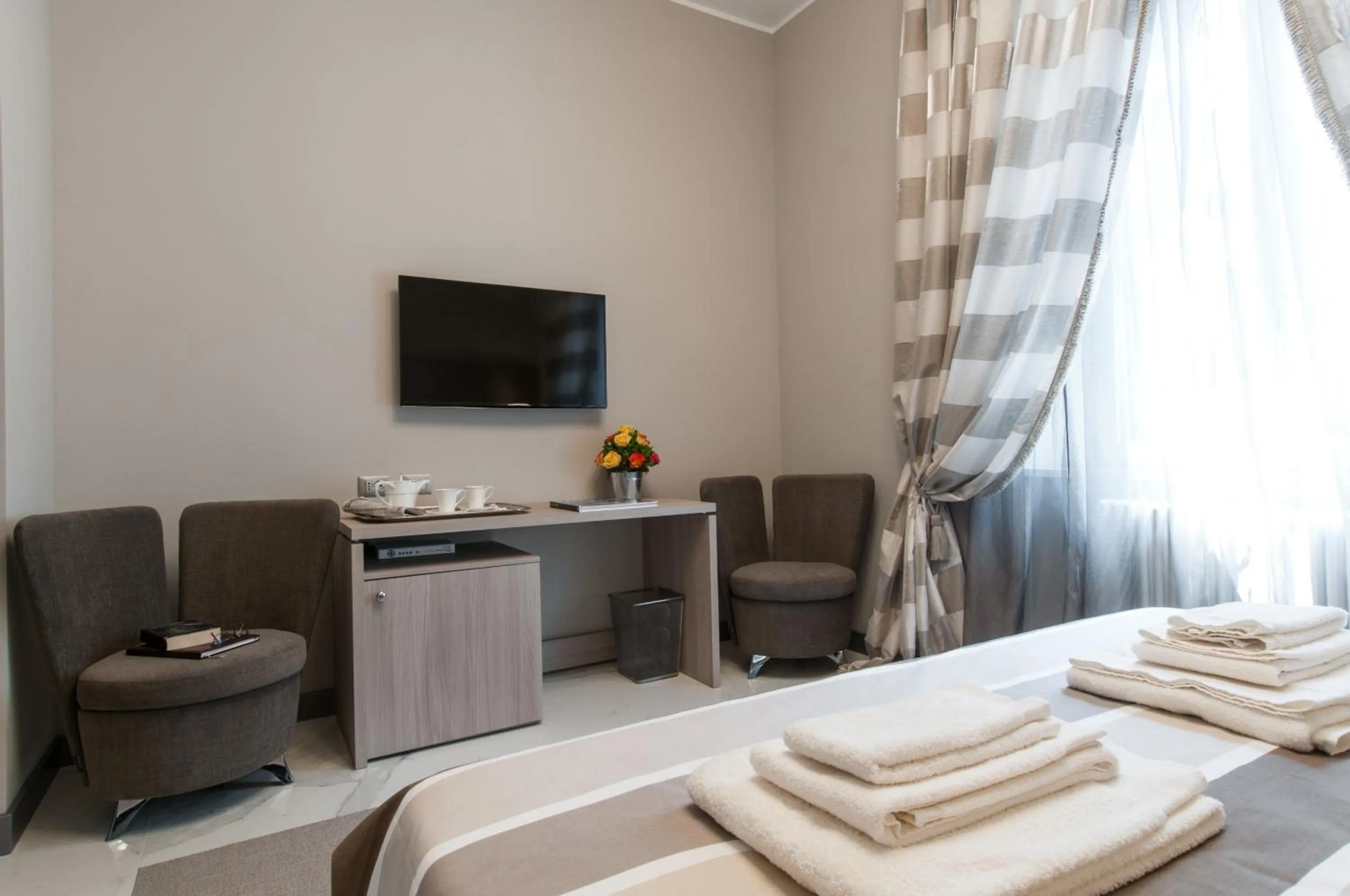 Photo of the whole room, Bed in Brera Prestige B&B