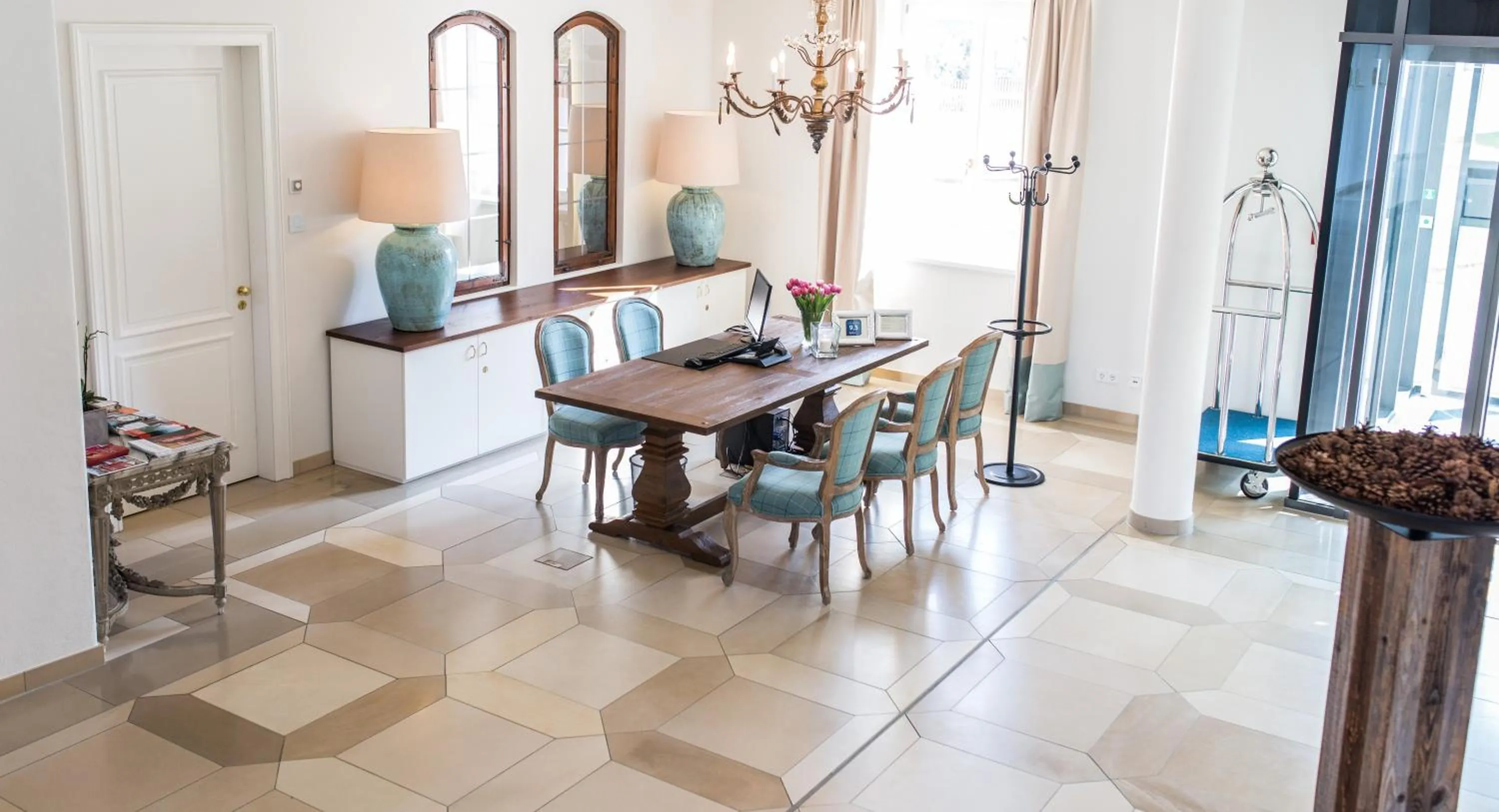 Lobby or reception in Hotel Schloss Leitheim