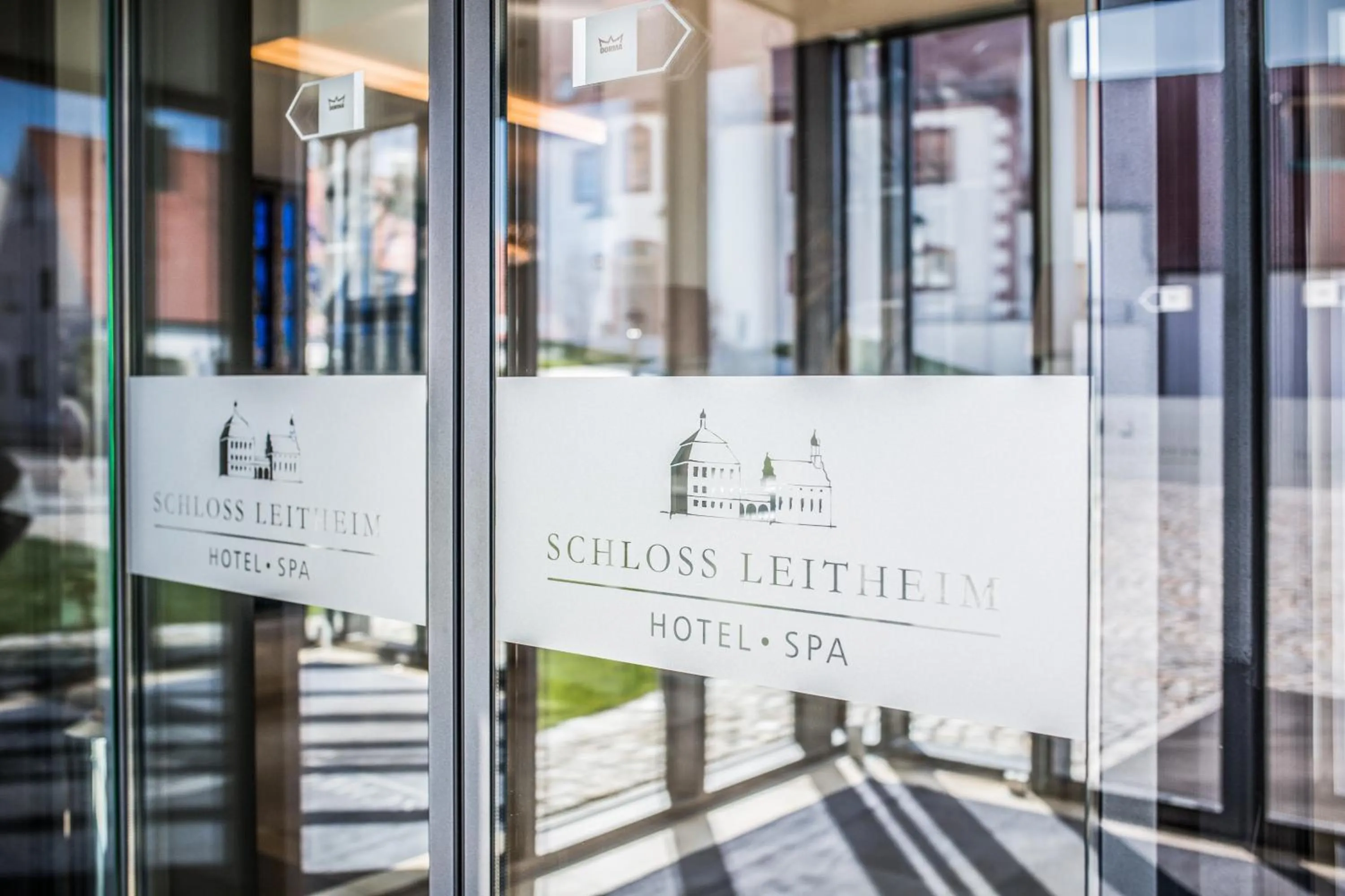 Logo/Certificate/Sign in Hotel Schloss Leitheim