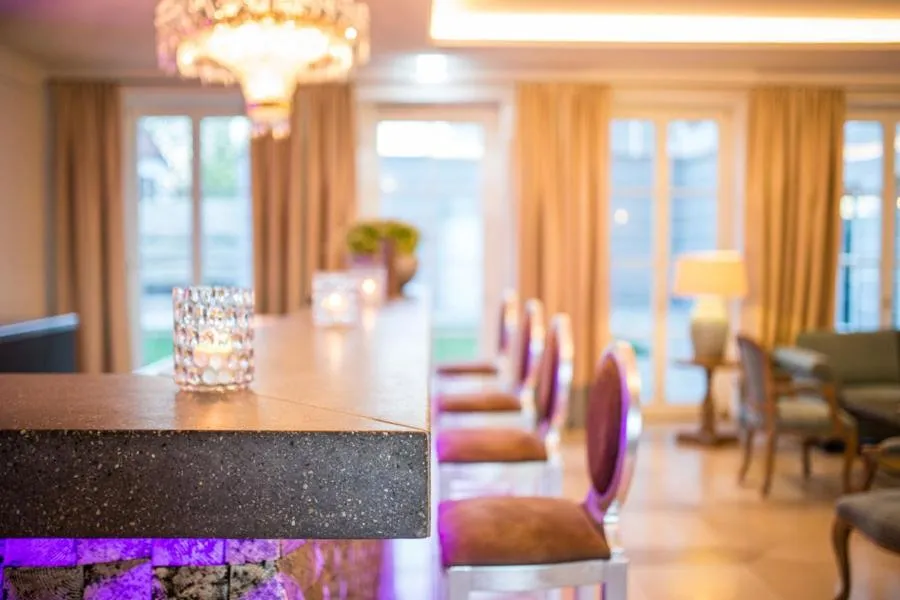 Lounge or bar in Hotel Schloss Leitheim