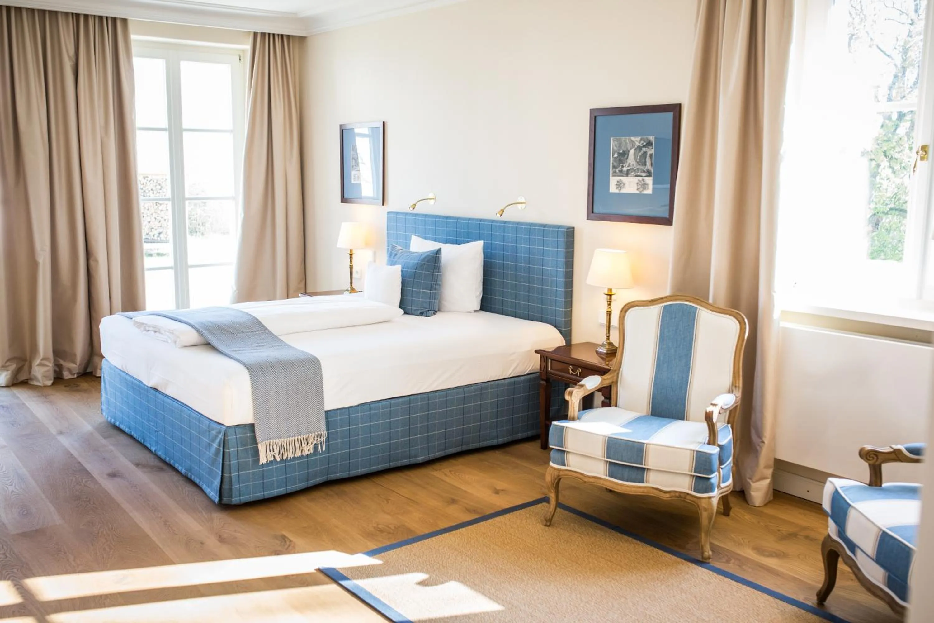 Bedroom, Bed in Hotel Schloss Leitheim