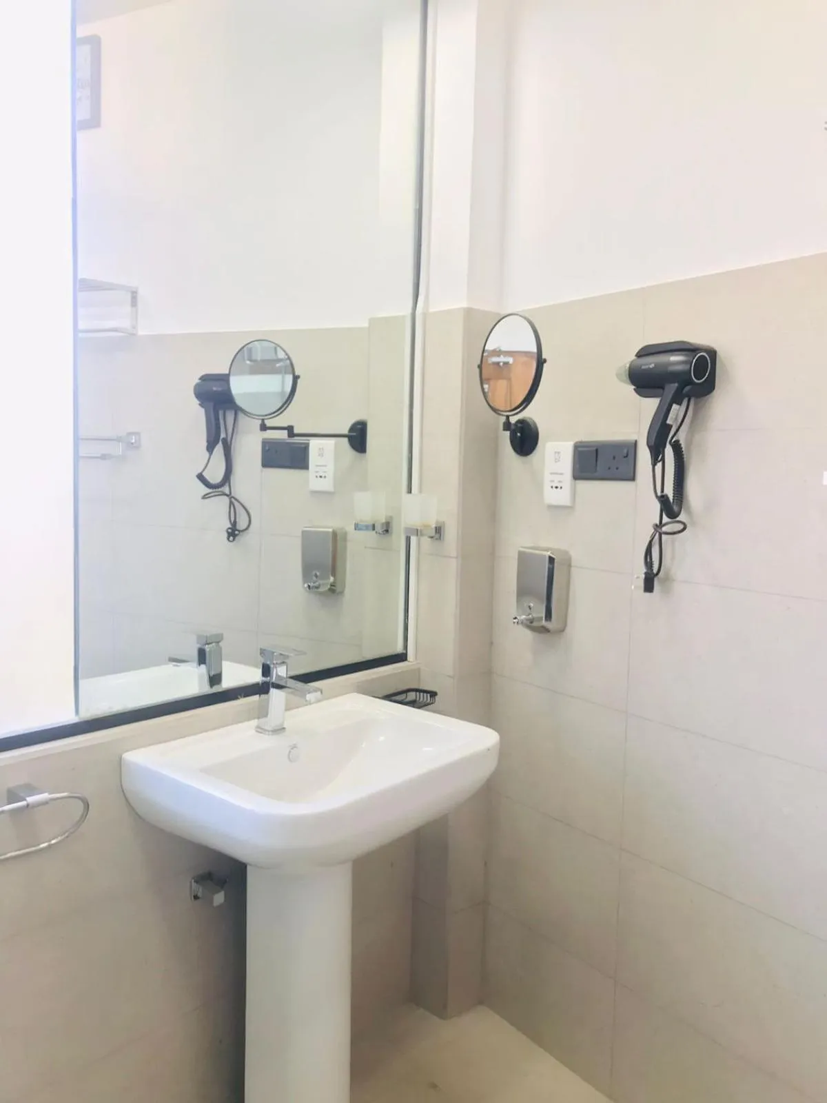 Bathroom in Hotel Yo Kandy